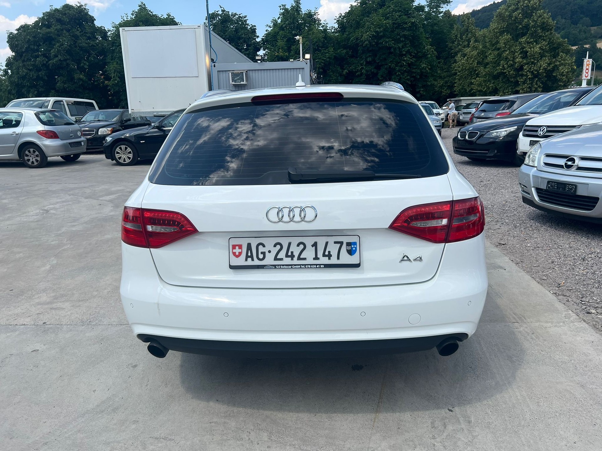 AUDI A4 Avant 1.8 TFSI multitronic-image-4