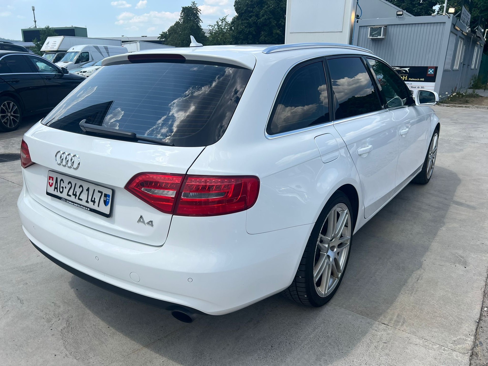 AUDI A4 Avant 1.8 TFSI multitronic-image-3