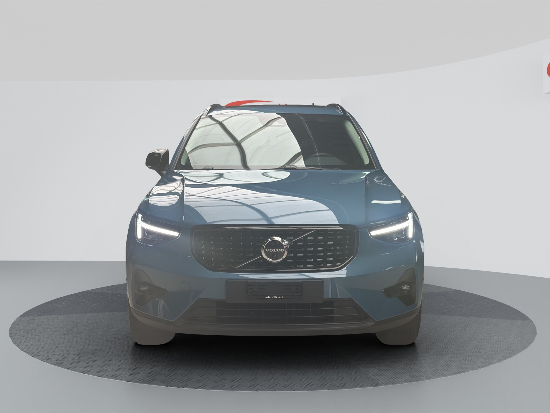VOLVO XC40 B3 Benzin Mild Hybrid Plus Dark DCT-image-1