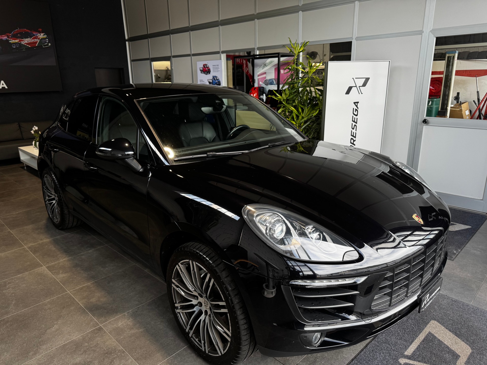PORSCHE Macan S PDK