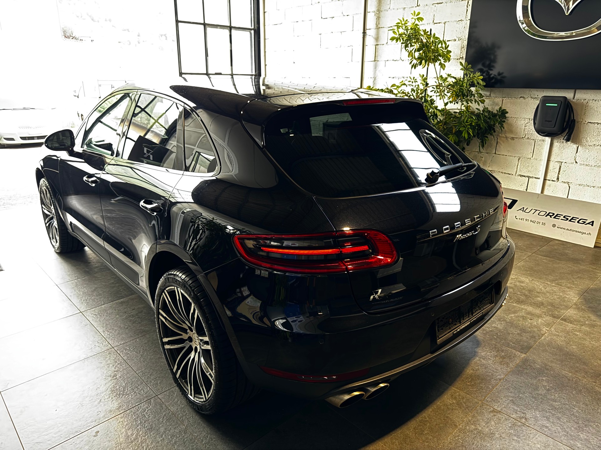PORSCHE Macan S PDK-image-3