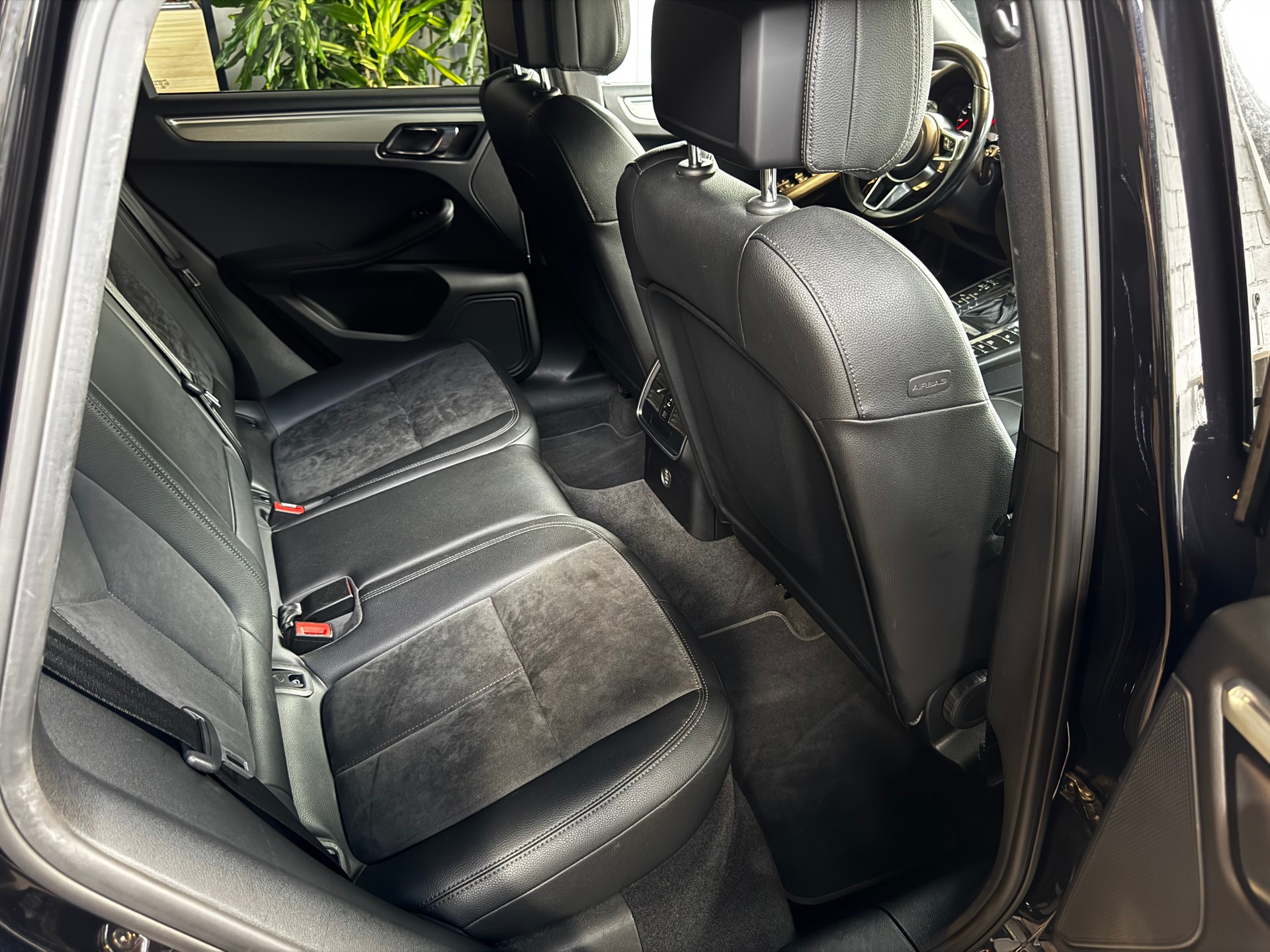 PORSCHE Macan S PDK-image-9