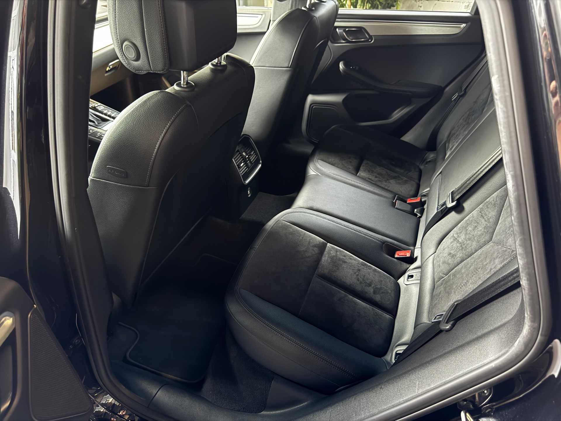 PORSCHE Macan S PDK-image-7