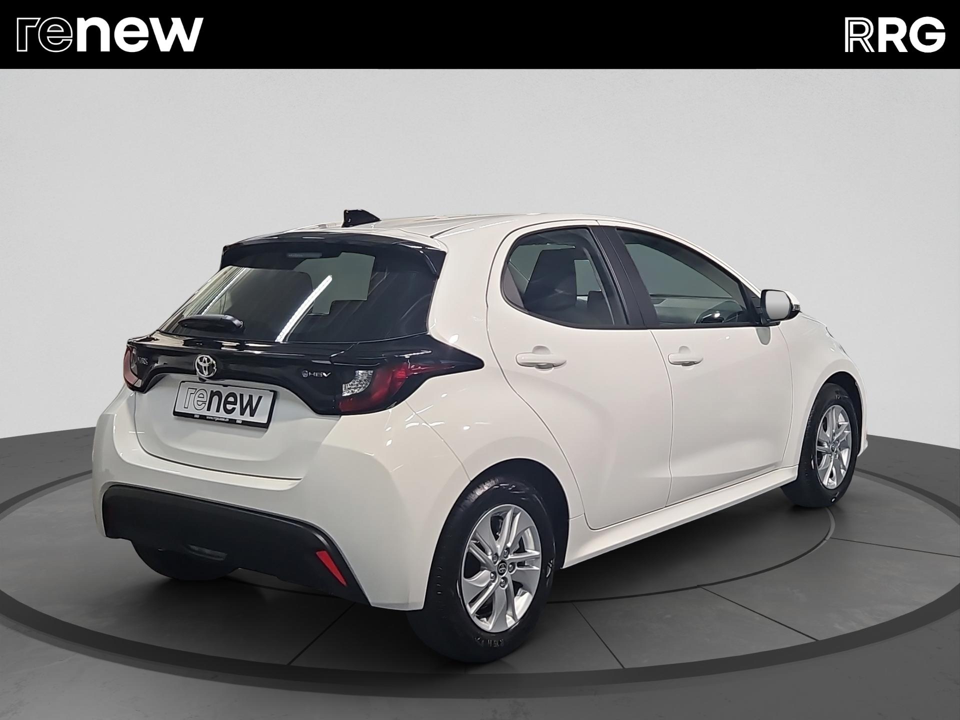 TOYOTA Yaris 1.5 Comfort e-CVT-image-2