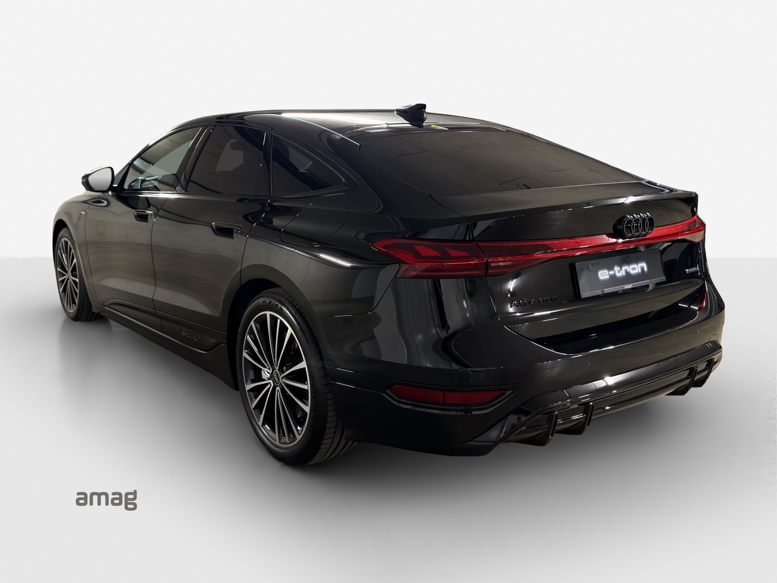 AUDI A6 Sportback e-tron quattro-showroom-element-2