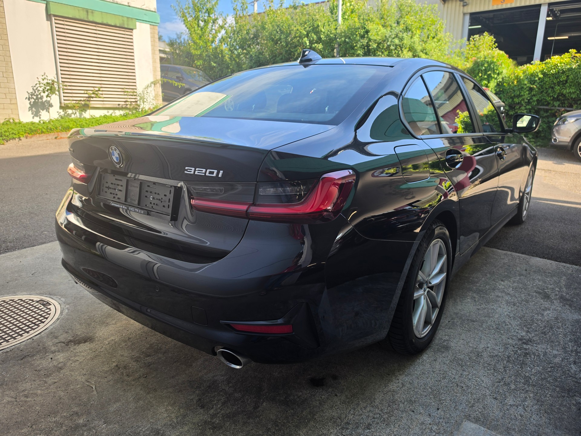 BMW 320i xDrive Steptronic-image-8