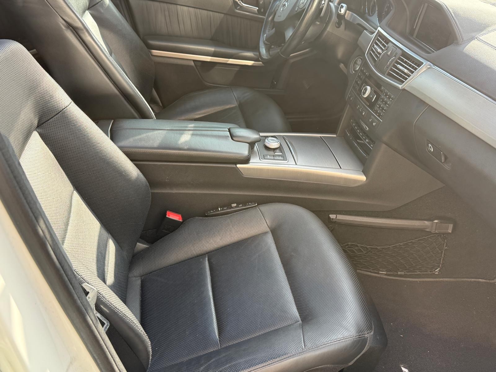 MERCEDES-BENZ E 500 Elégance 4Matic 7G-Tronic-image-13