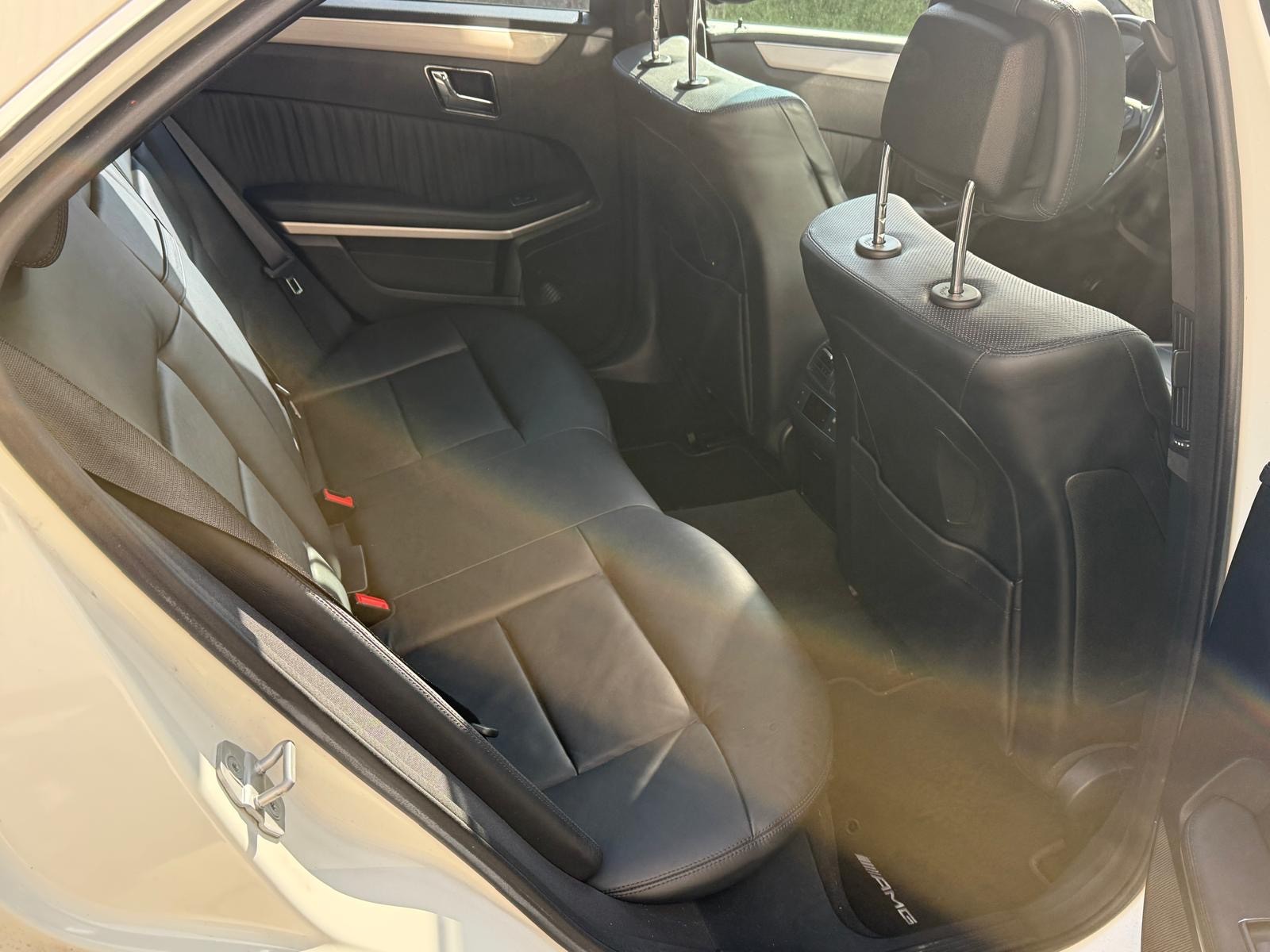 MERCEDES-BENZ E 500 Elégance 4Matic 7G-Tronic-image-9