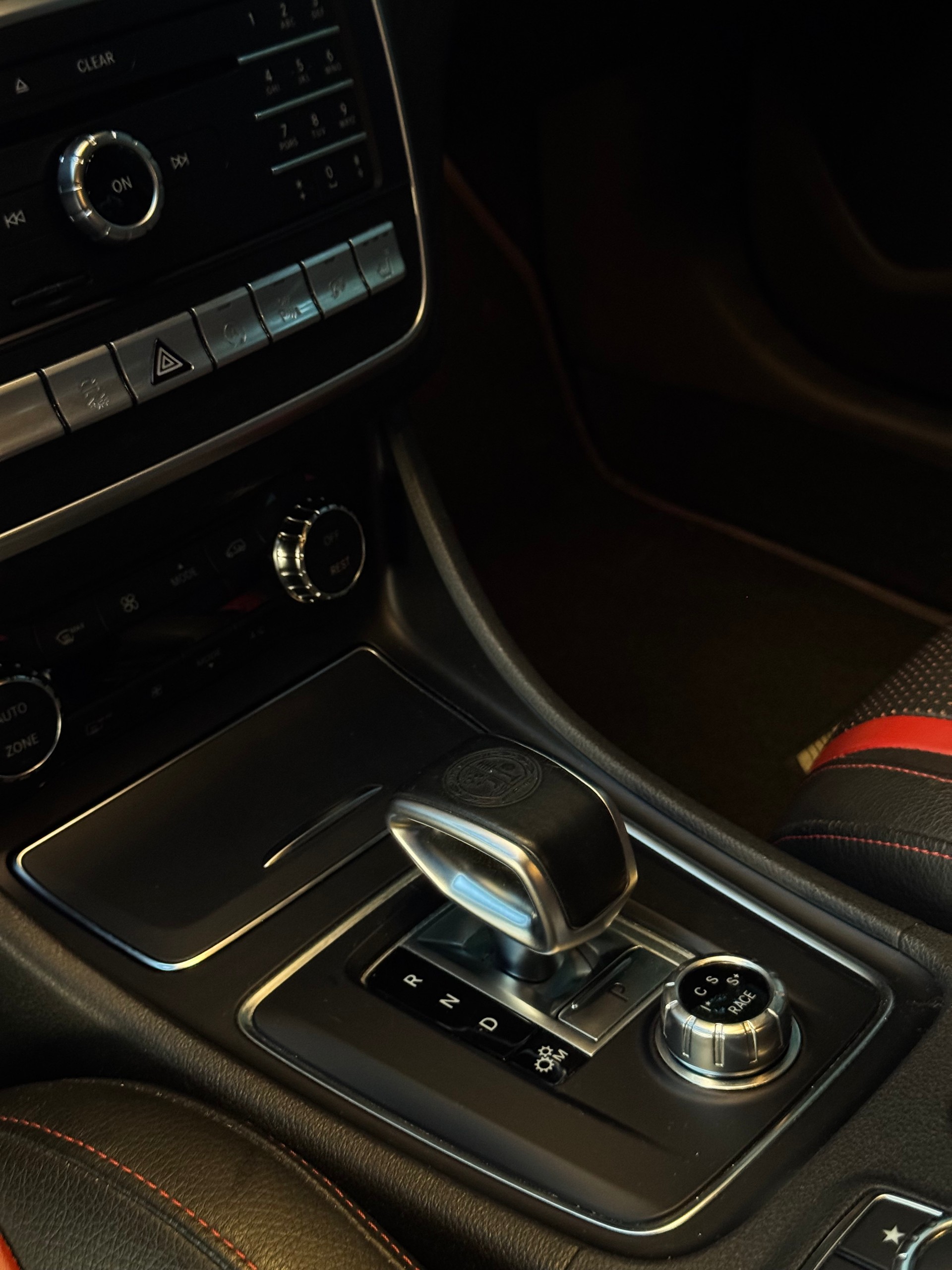 MERCEDES-BENZ A 45 AMG 4m-image-10