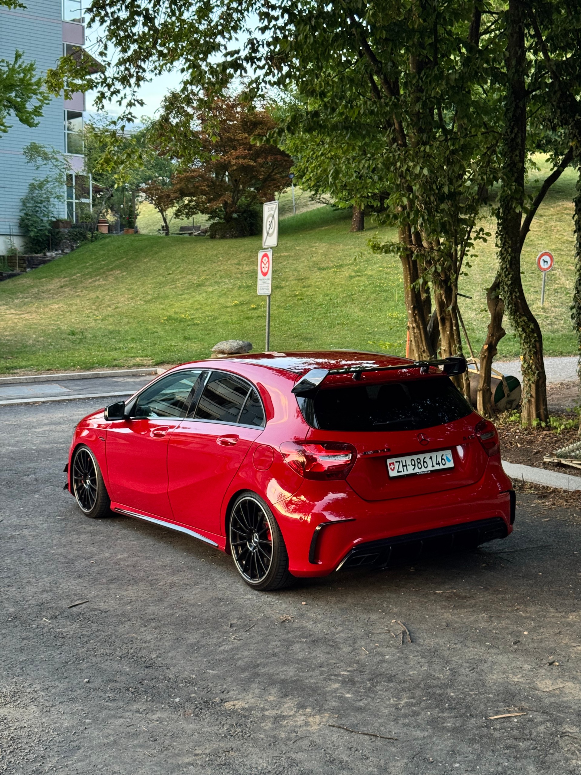 MERCEDES-BENZ A 45 AMG 4m-image-2