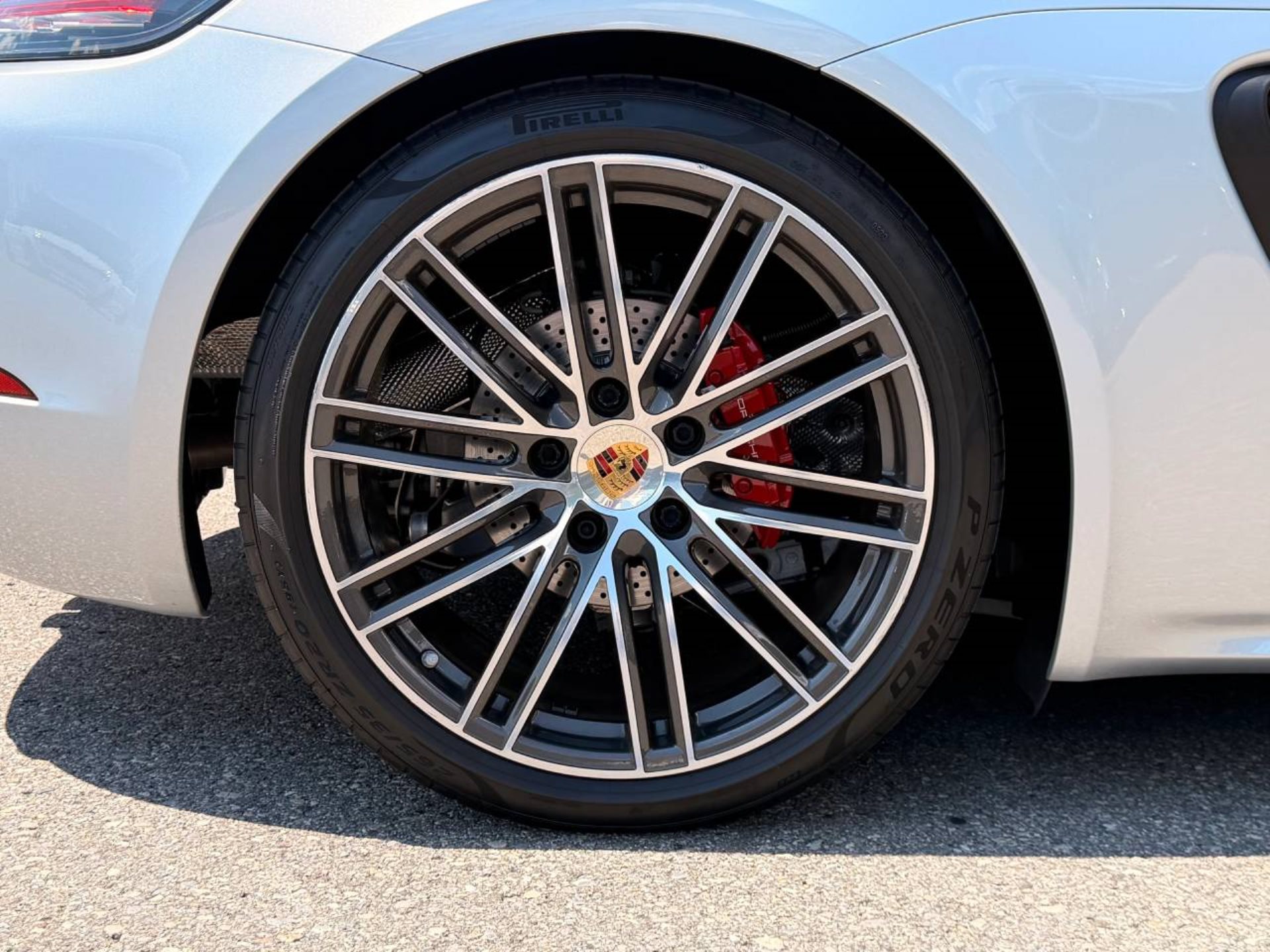 PORSCHE 718 Cayman S-image-10