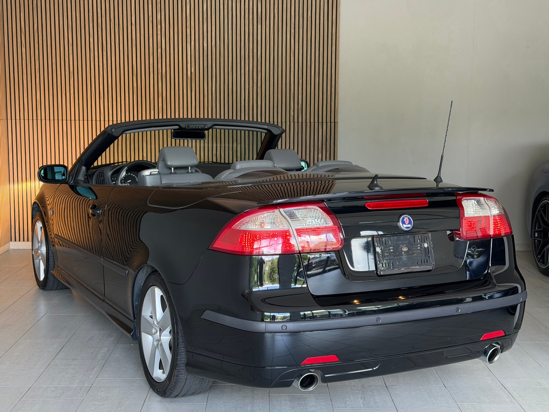 SAAB 9-3 2.8T V6 Aero-image-10
