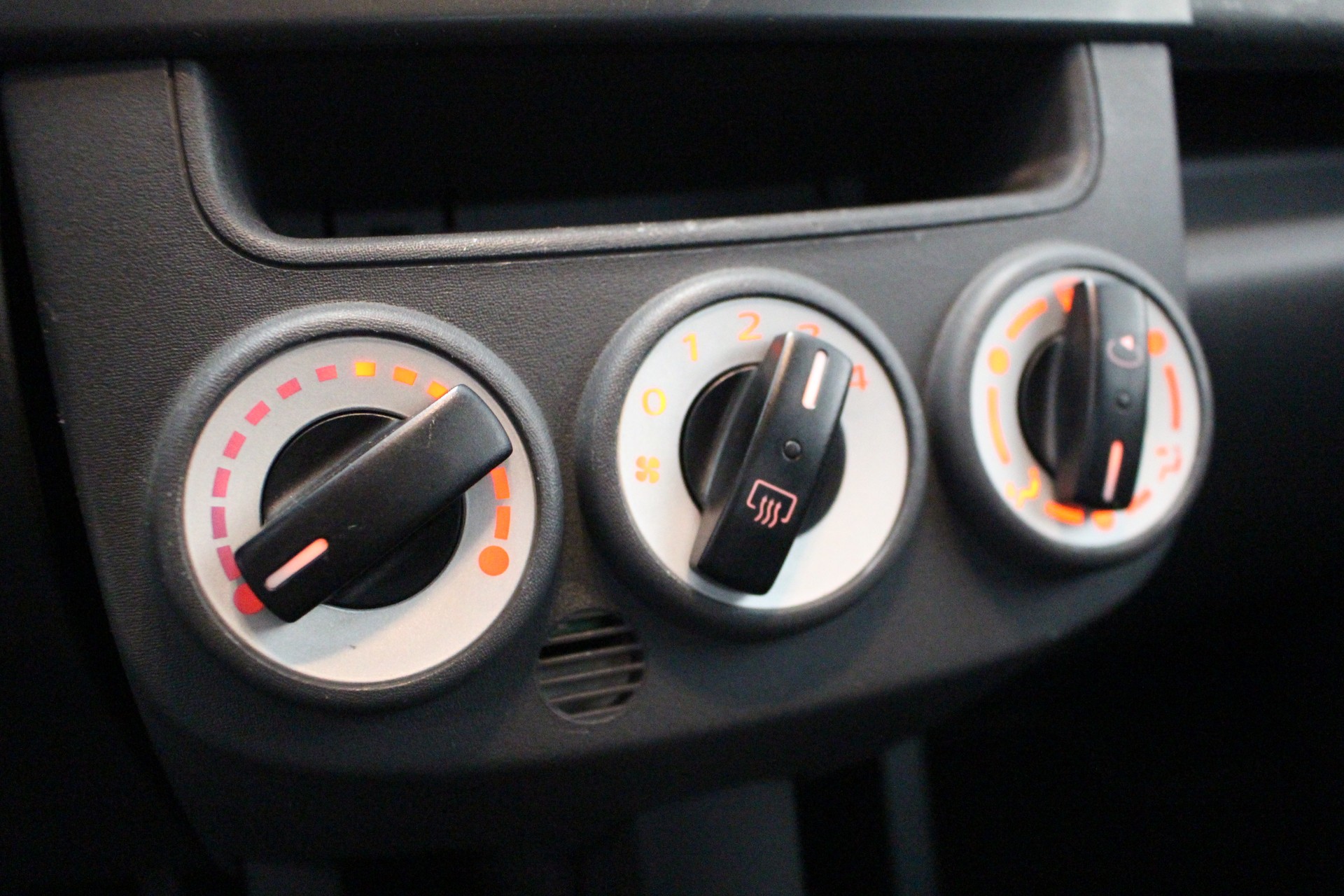 MITSUBISHI Colt 1.1 12V Super Goal-image-13