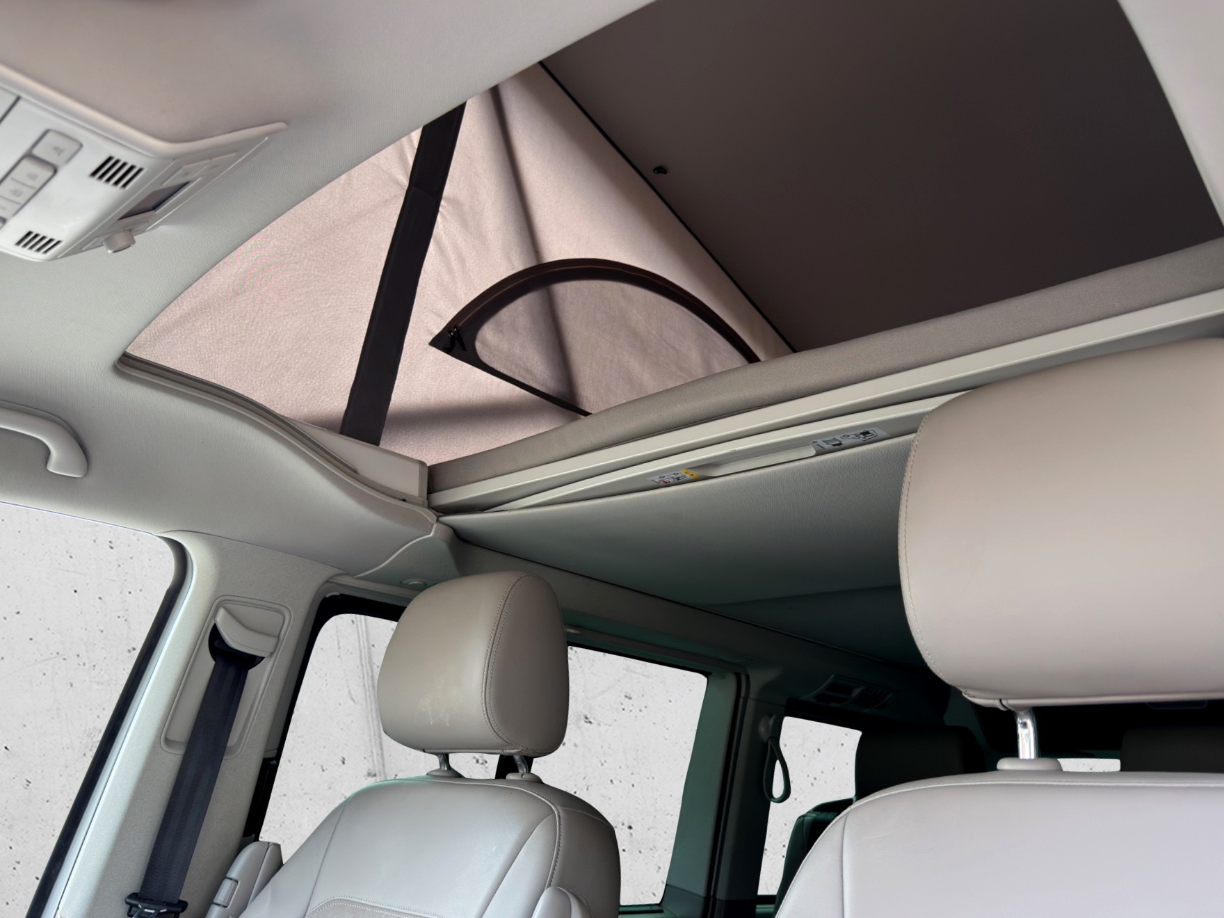 VW T6 California 2.0 Bi-TDI Ocean GREY 4Motion DSG-image-22