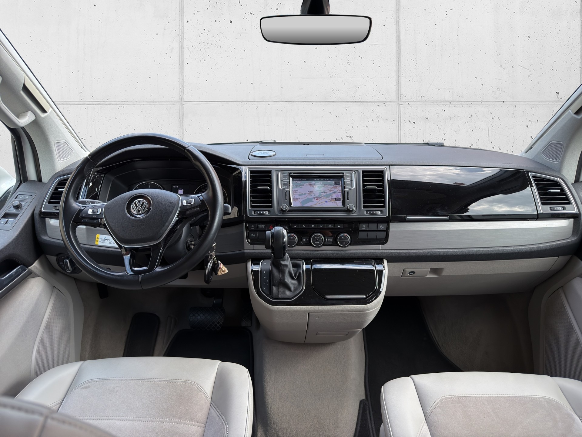 VW T6 California 2.0 Bi-TDI Ocean GREY 4Motion DSG-image-13