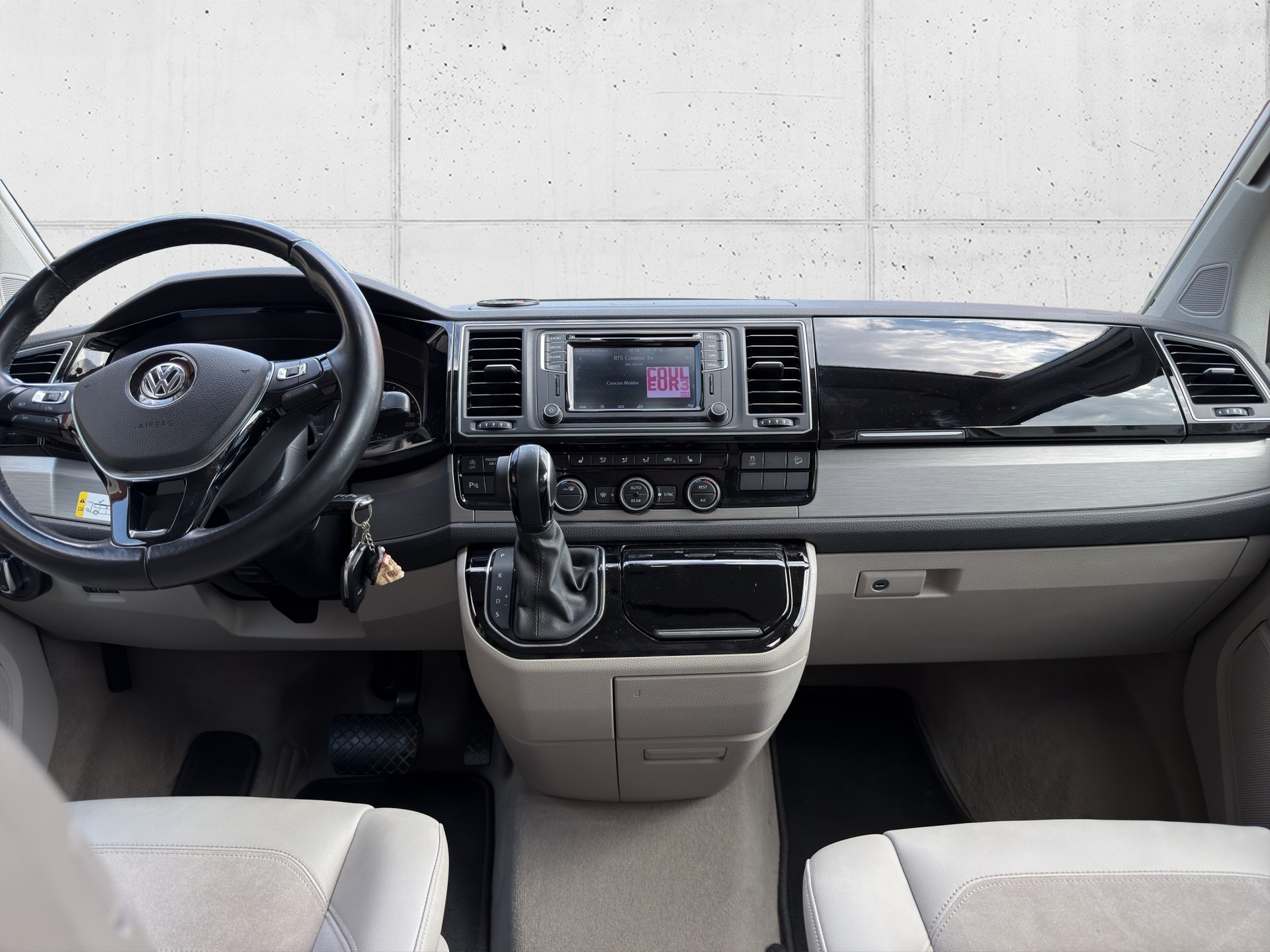 VW T6 California 2.0 Bi-TDI Ocean GREY 4Motion DSG-image-16