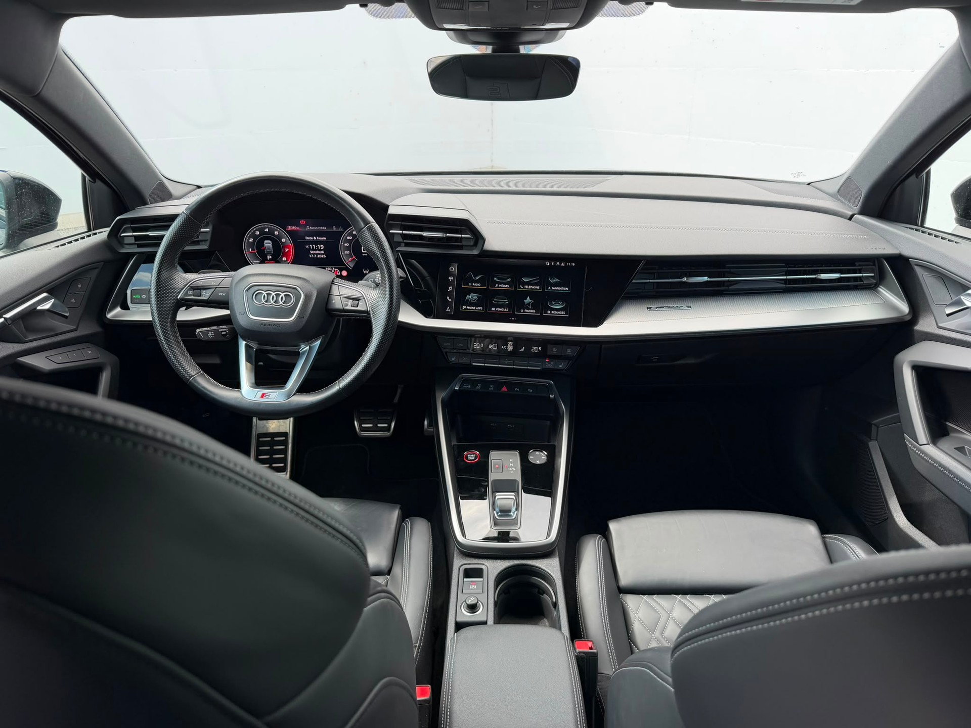 AUDI S3 Sportback 2.0 TFSI quattro S-tronic-image-11