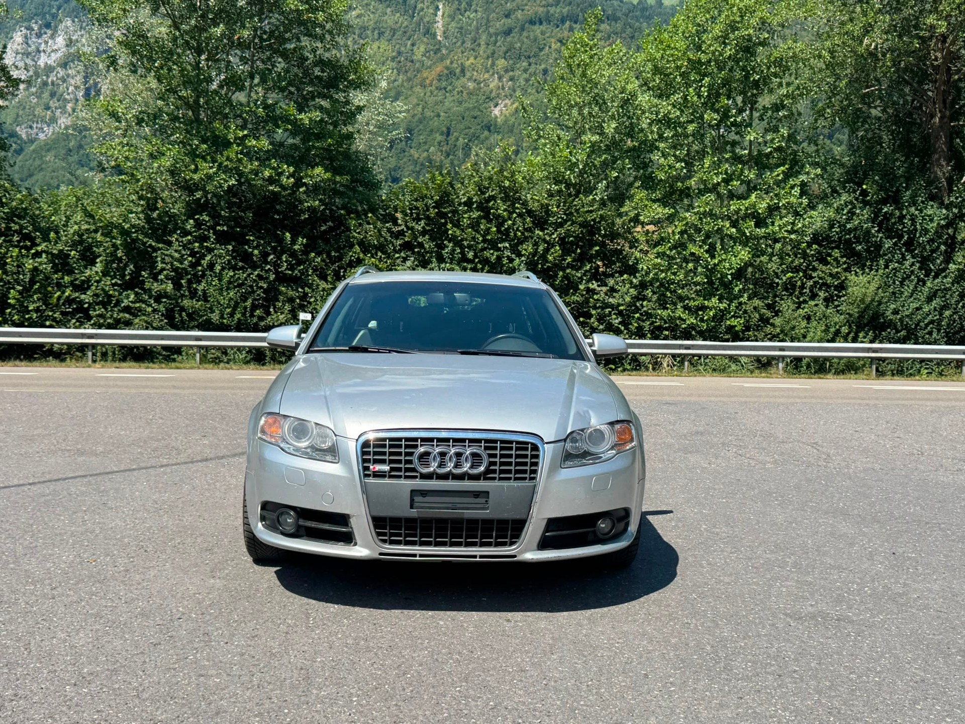 AUDI A4 Avant 2.0 Turbo FSI quattro S-LINE