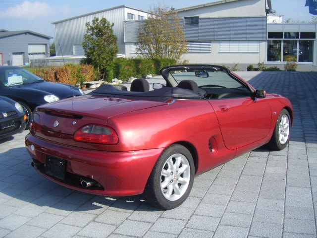 MG MGF 1.8i-image-1