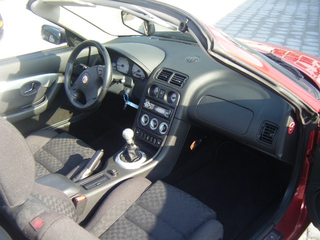 MG MGF 1.8i-image-3