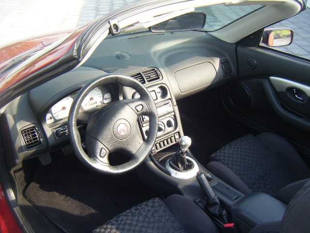 MG MGF 1.8i-image-4