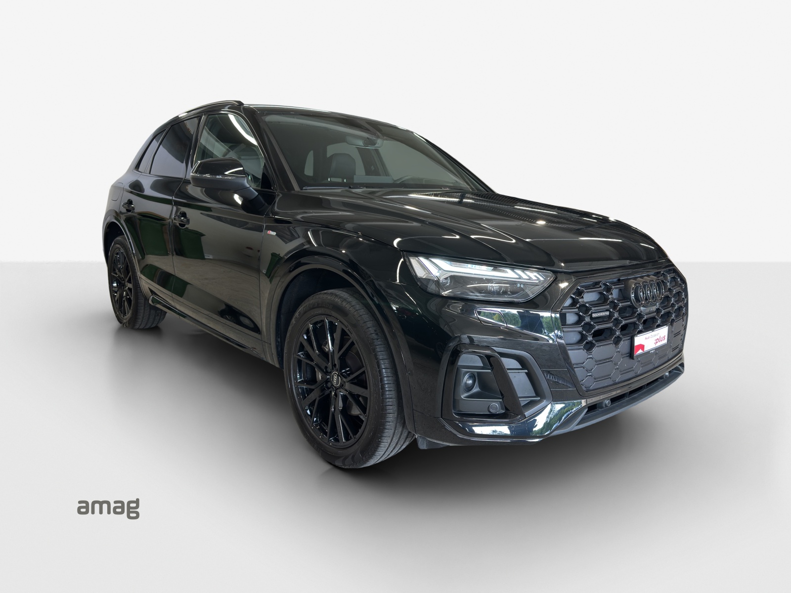 AUDI Q5 40 TDI Black Edition quattro S-tronic-image-5