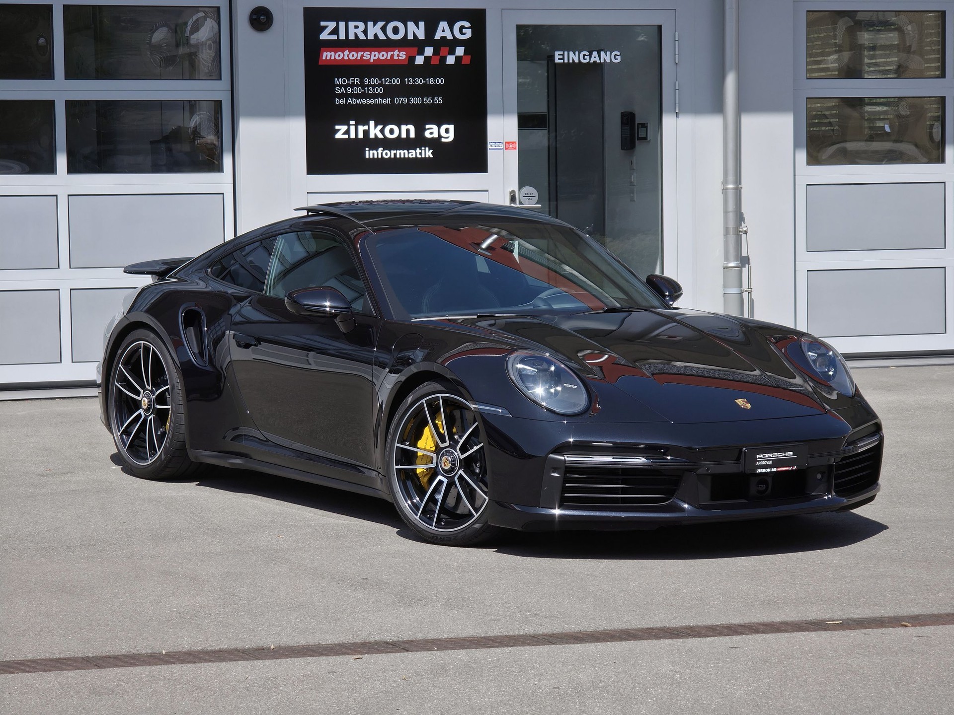 PORSCHE 911 Turbo S PDK | approved Garantie-showroom-element-2