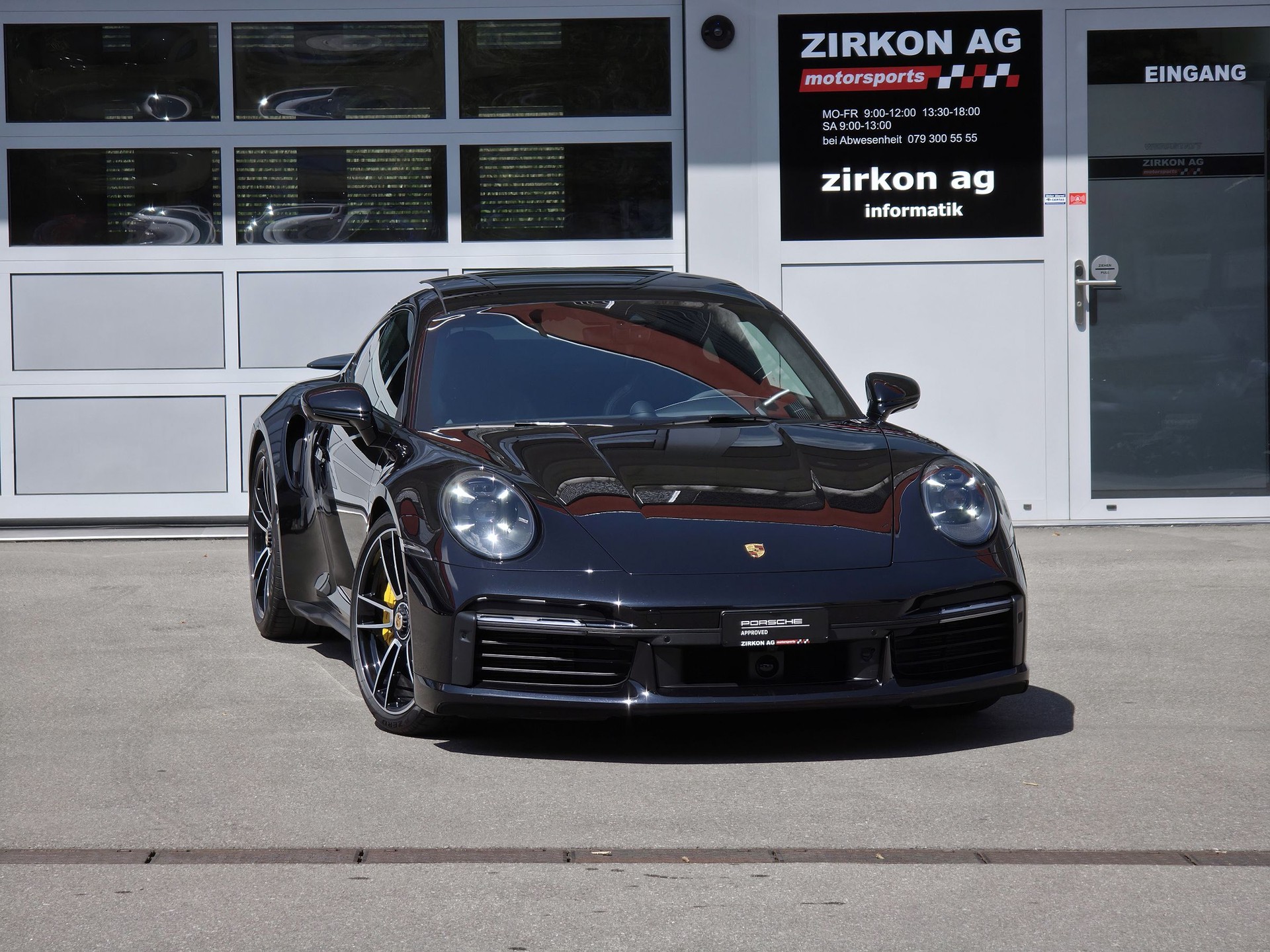 PORSCHE 911 Turbo S PDK | approved Garantie-showroom-element-1