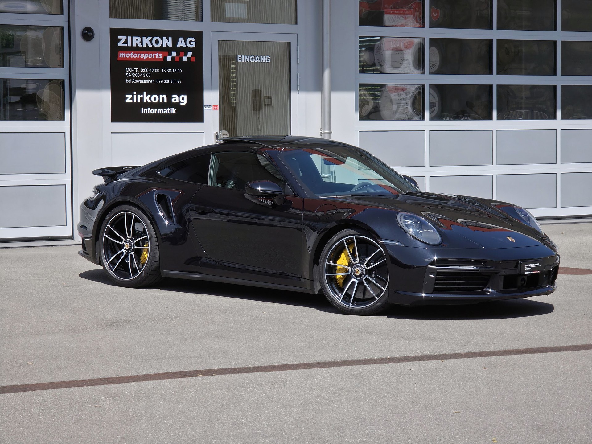 PORSCHE 911 Turbo S PDK | approved Garantie-showroom-element-3