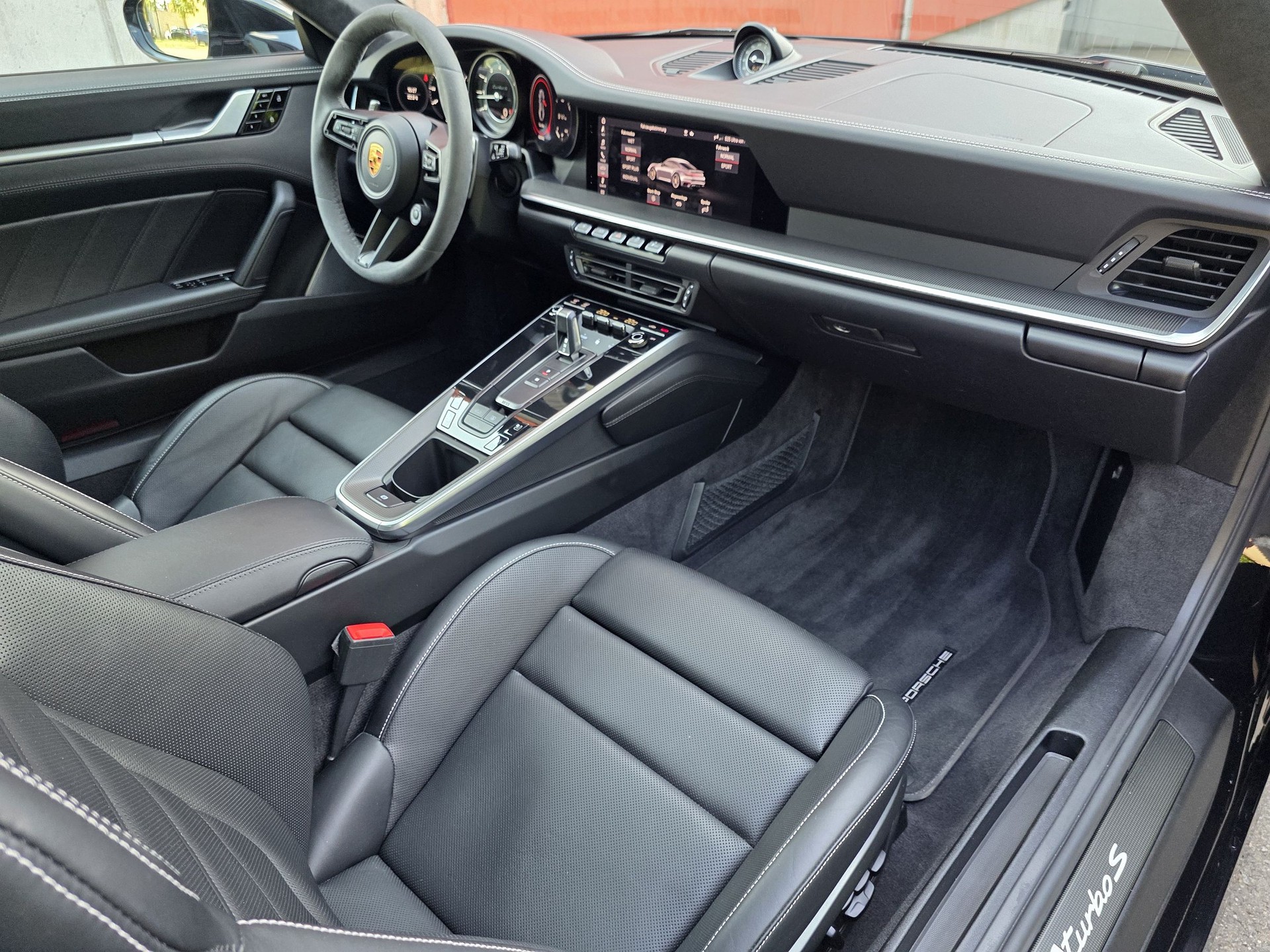 PORSCHE 911 Turbo S PDK | approved Garantie-image-13