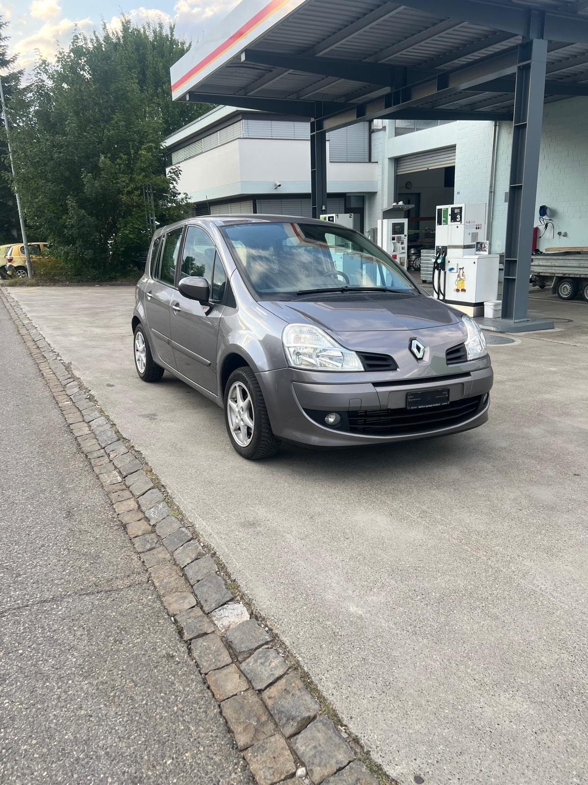 RENAULT Modus 1.2 16V T Expression-image-1