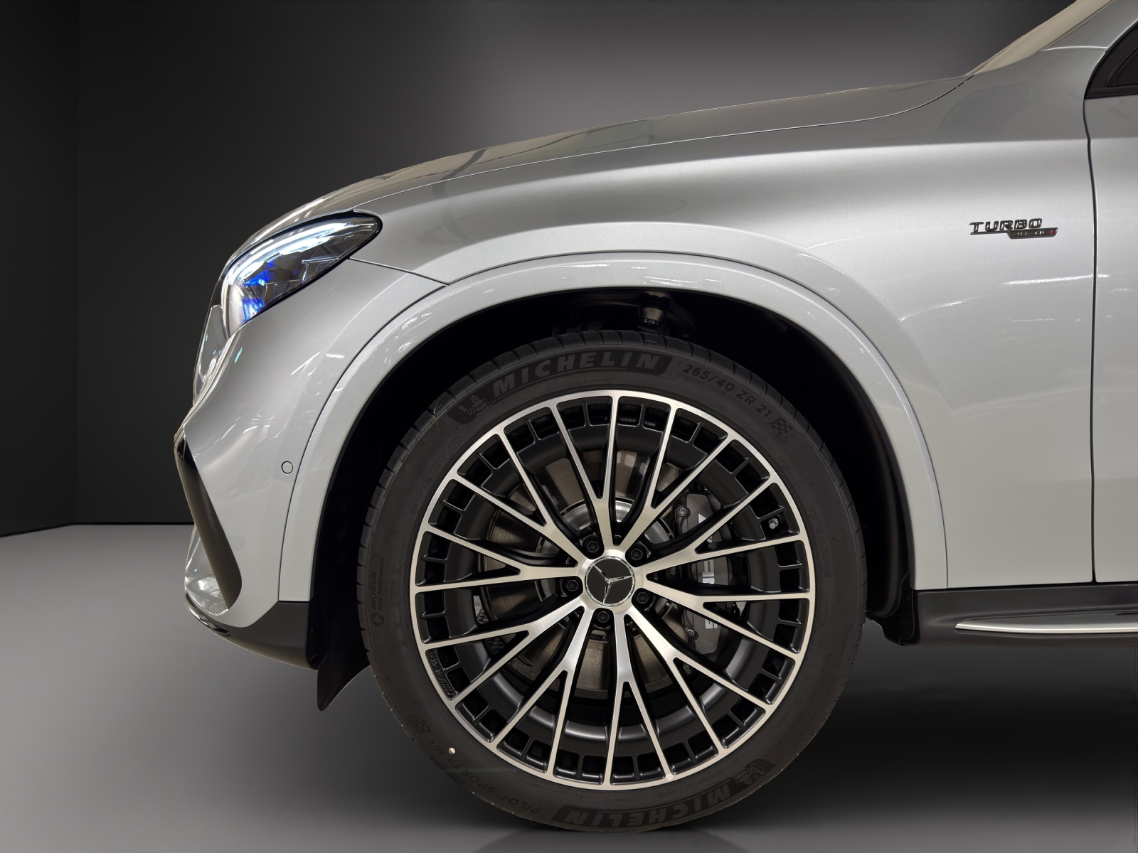MERCEDES-BENZ GLC 53 AMG 4Matic+ 9G-Tronic-image-8