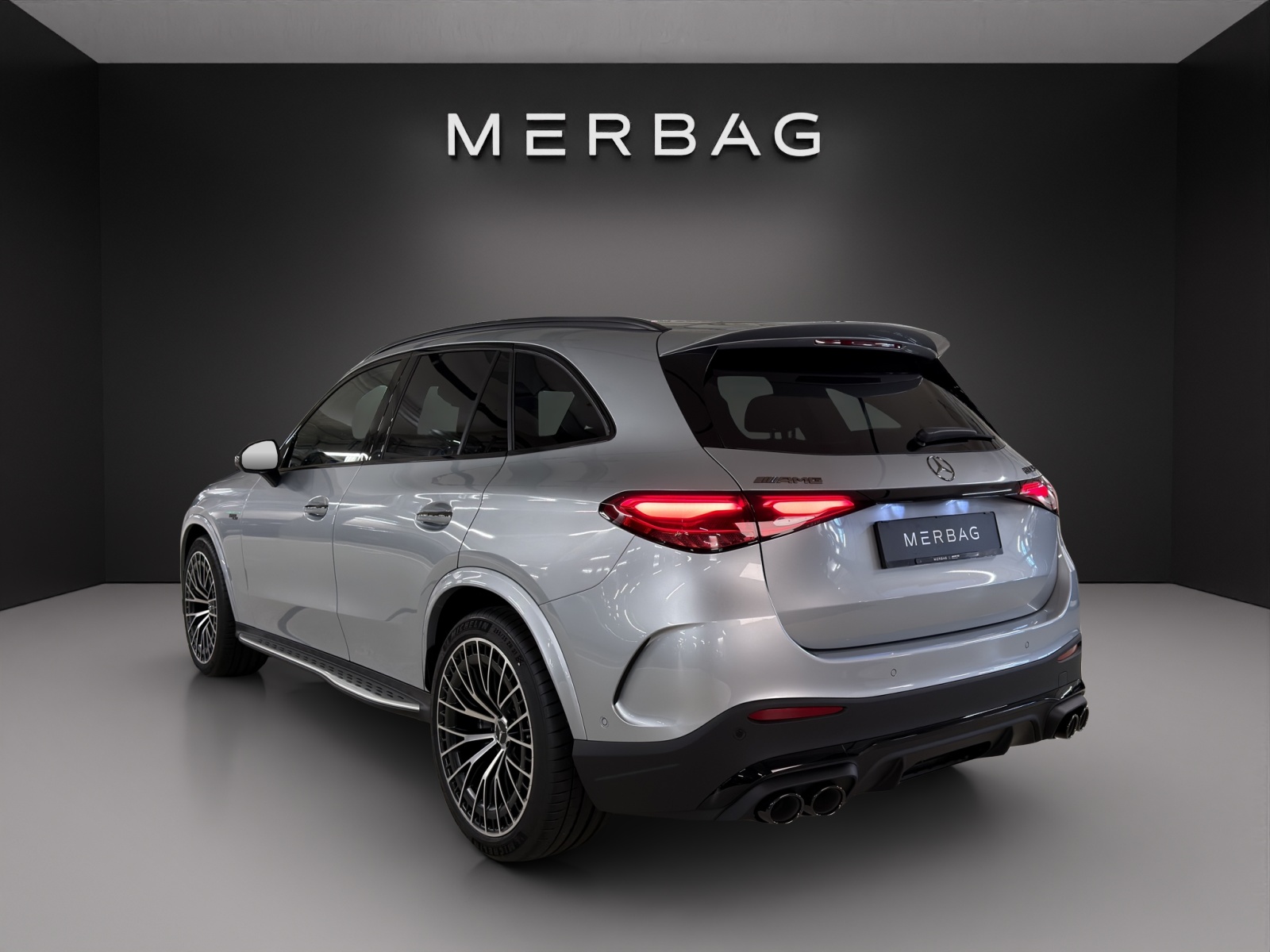MERCEDES-BENZ GLC 53 AMG 4Matic+ 9G-Tronic-image-4
