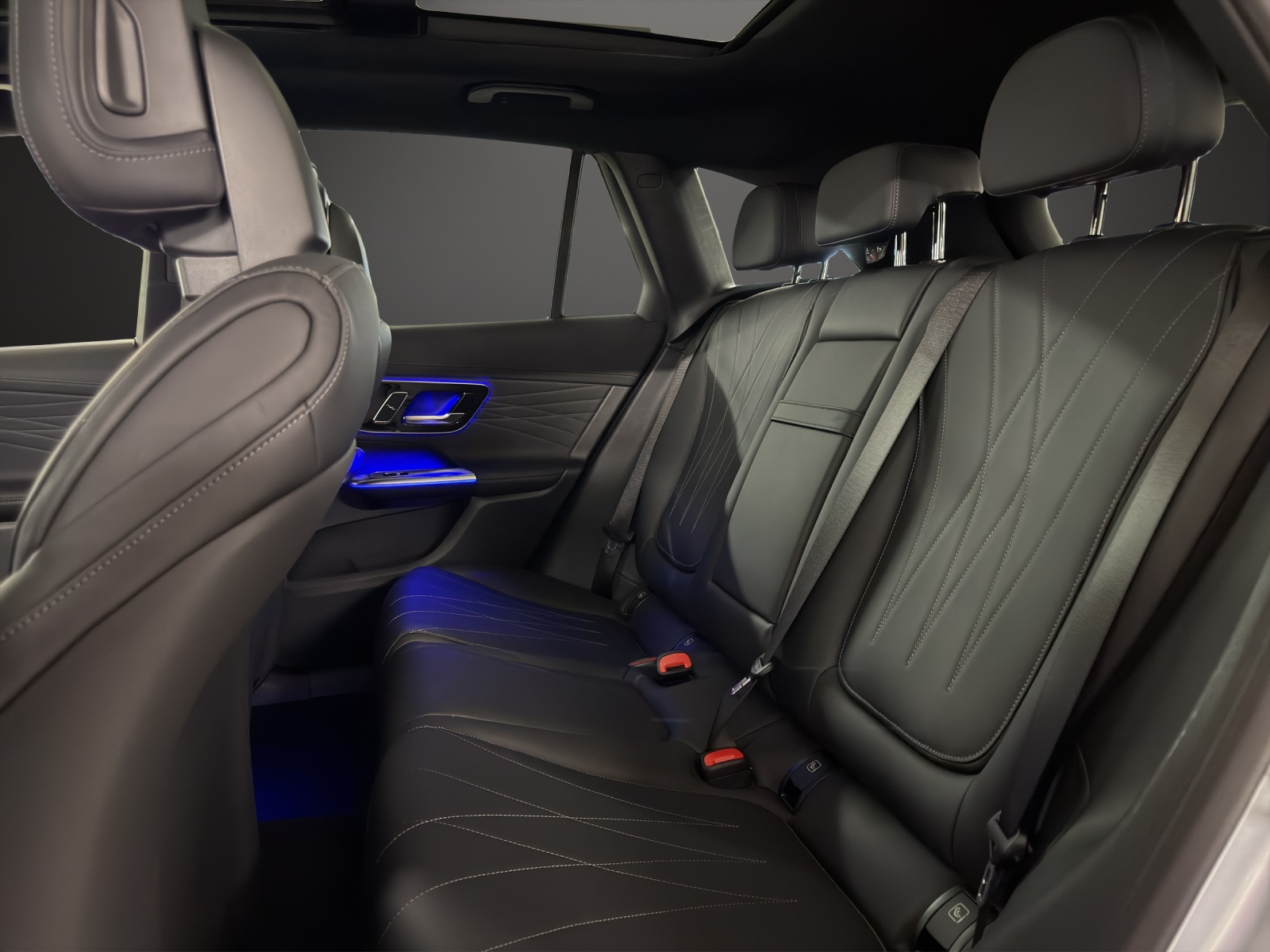 MERCEDES-BENZ GLC 53 AMG 4Matic+ 9G-Tronic-image-14