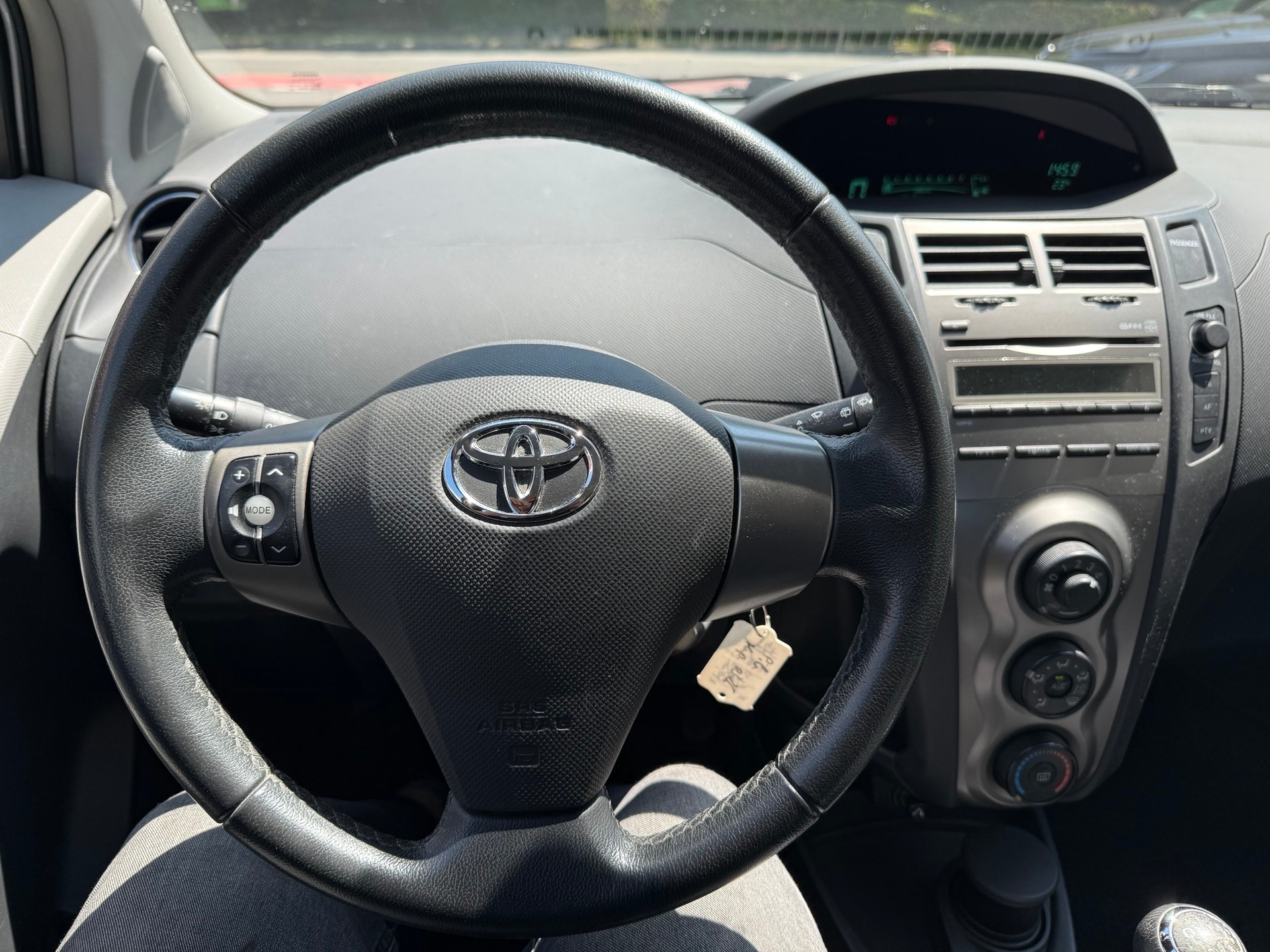 TOYOTA Yaris 1.33 S-image-7