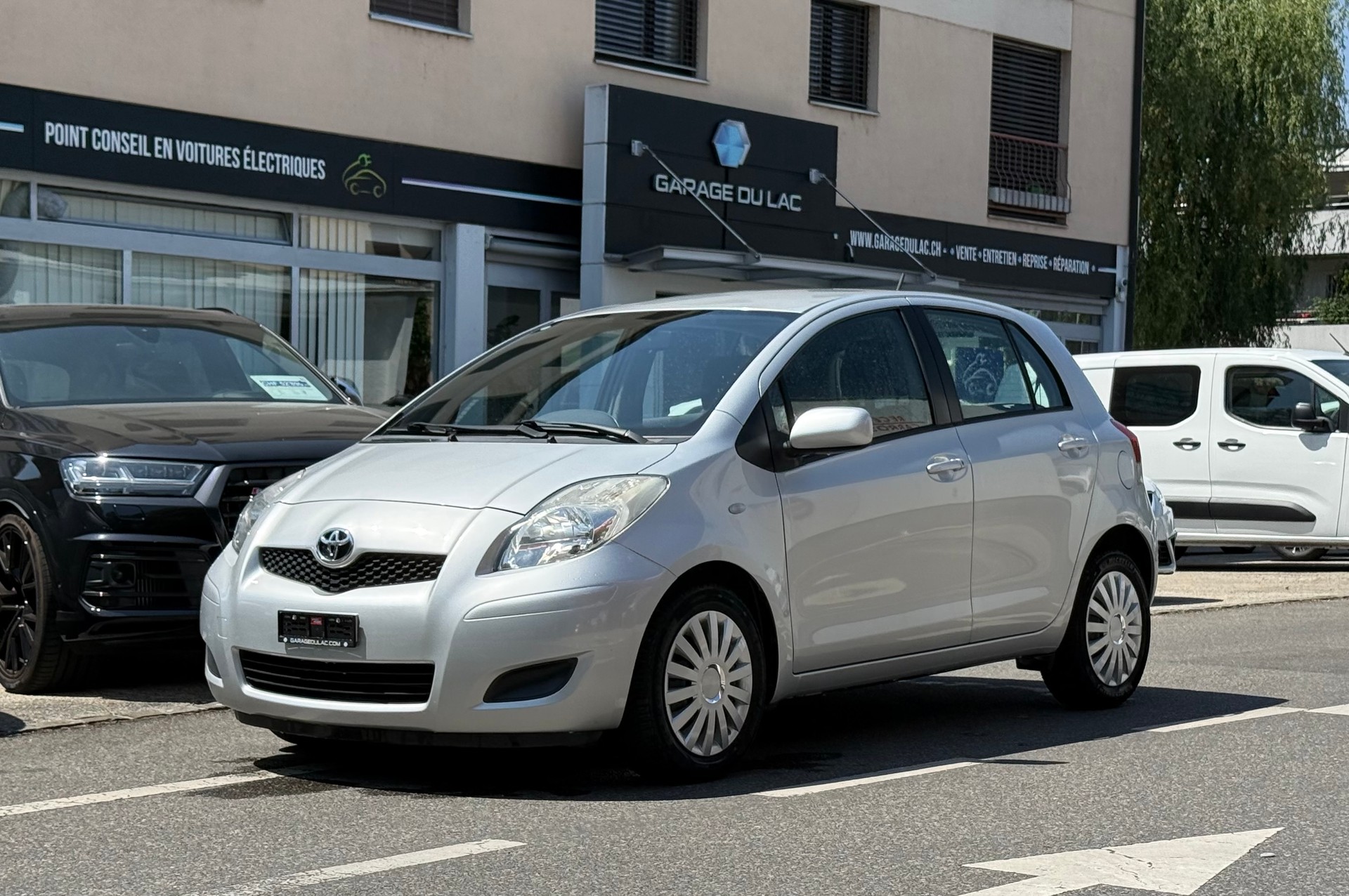 TOYOTA Yaris 1.33 S-image-0
