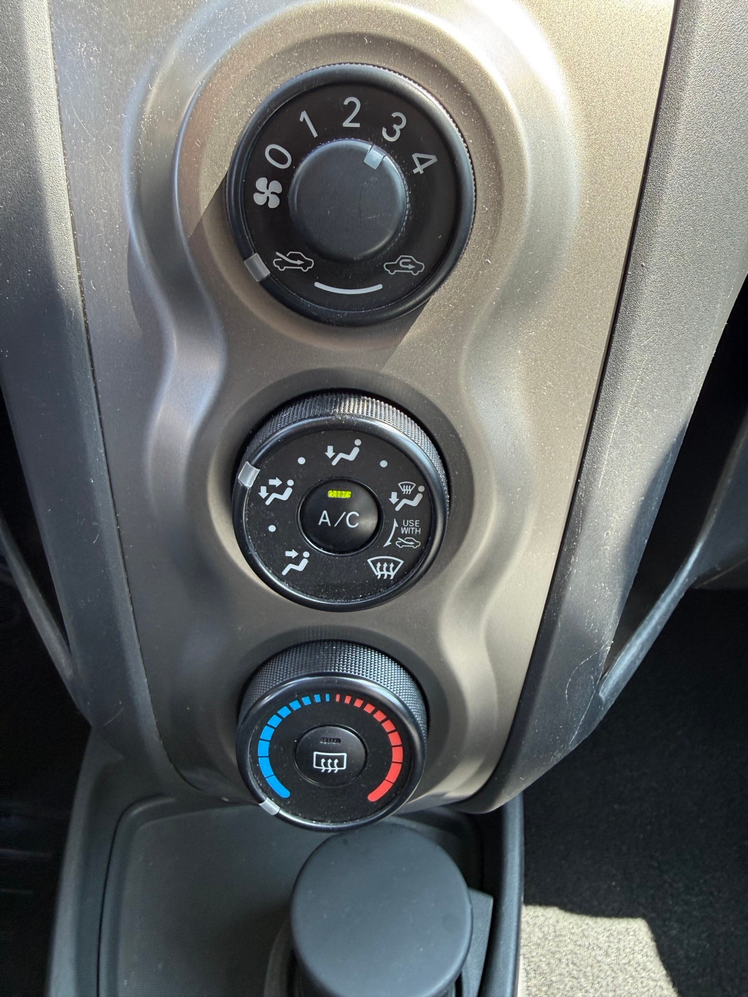 TOYOTA Yaris 1.33 S-image-19