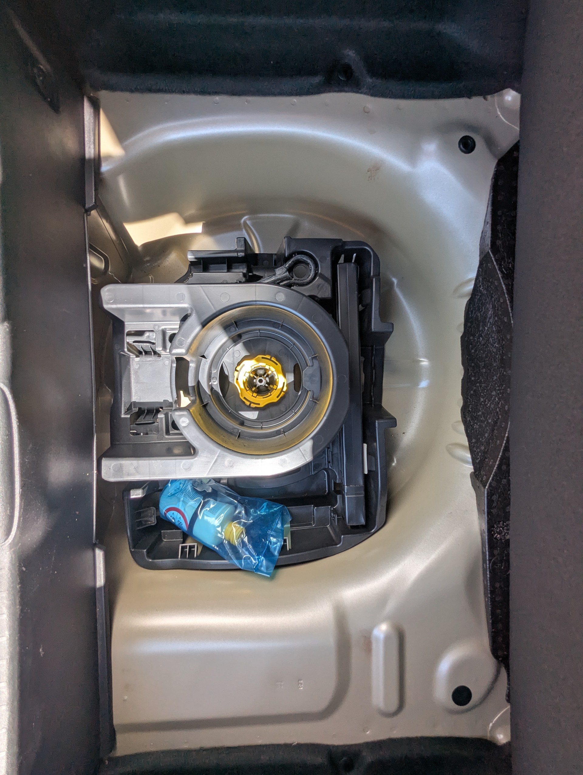 PEUGEOT 208 1.2 PureTech Active EAT6-image-13
