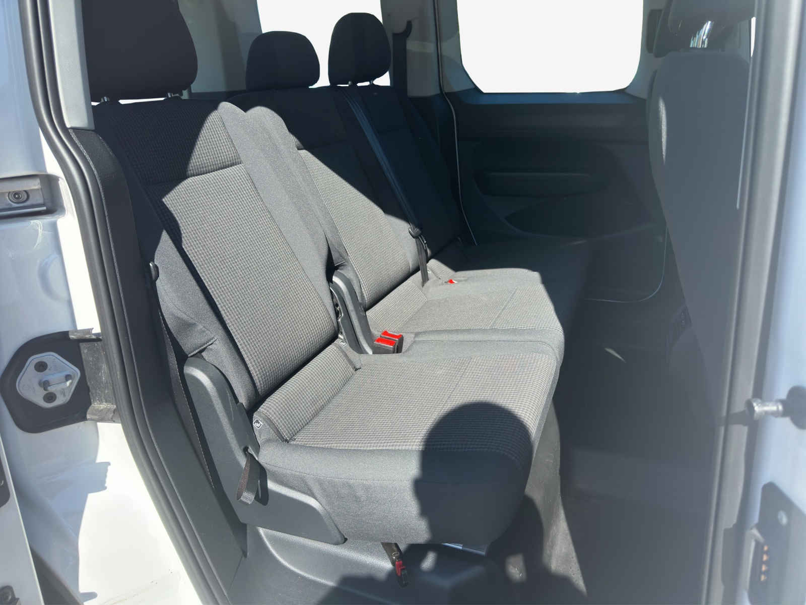 VW Caddy Kombi 2.0TDI DSG Move-image-14