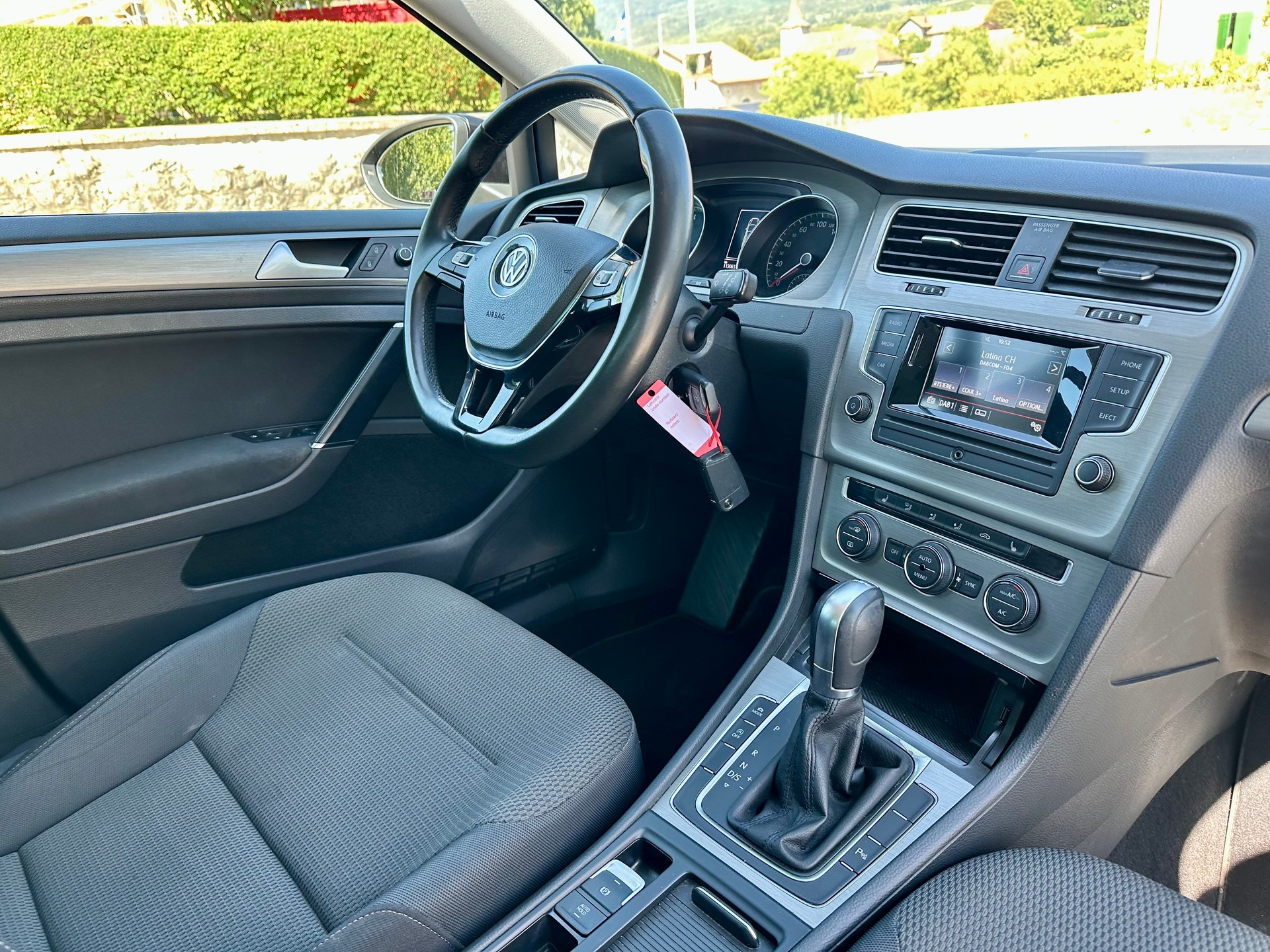 VW Golf Variant 1.4 TSI Comfortline DSG-image-10