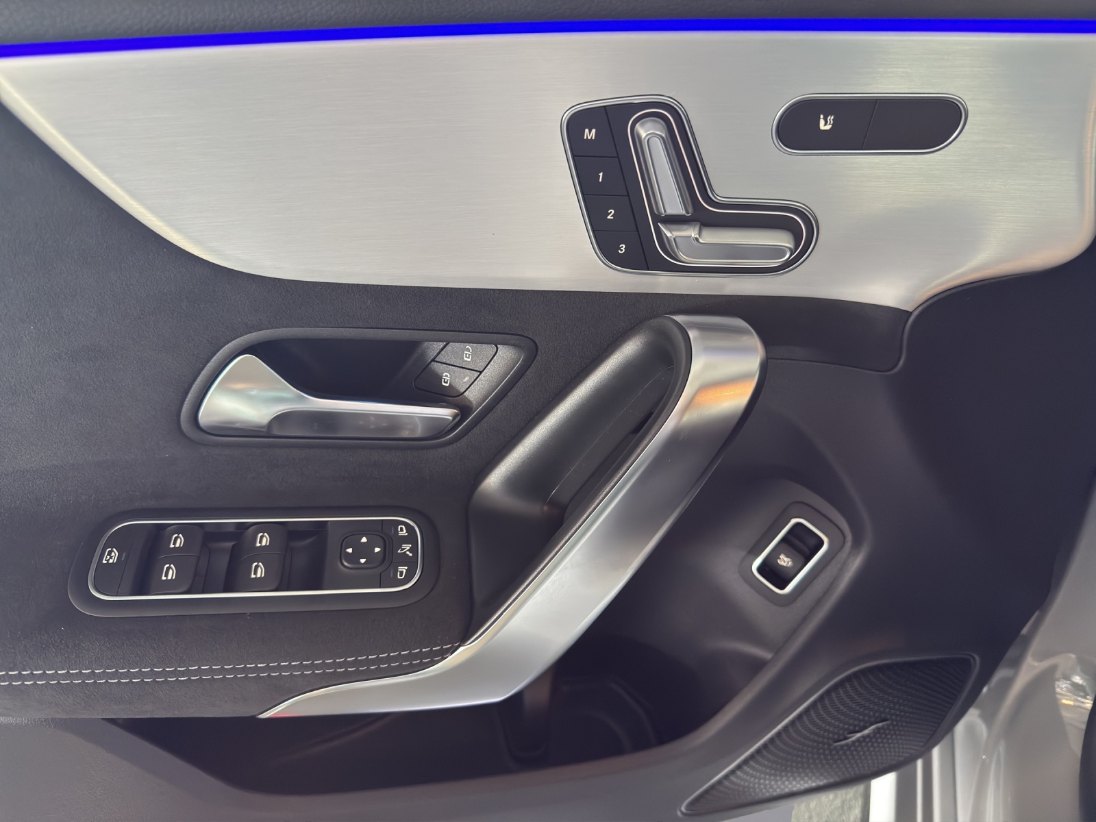MERCEDES-BENZ CLA 250 4Matic 8G-DCT-image-7