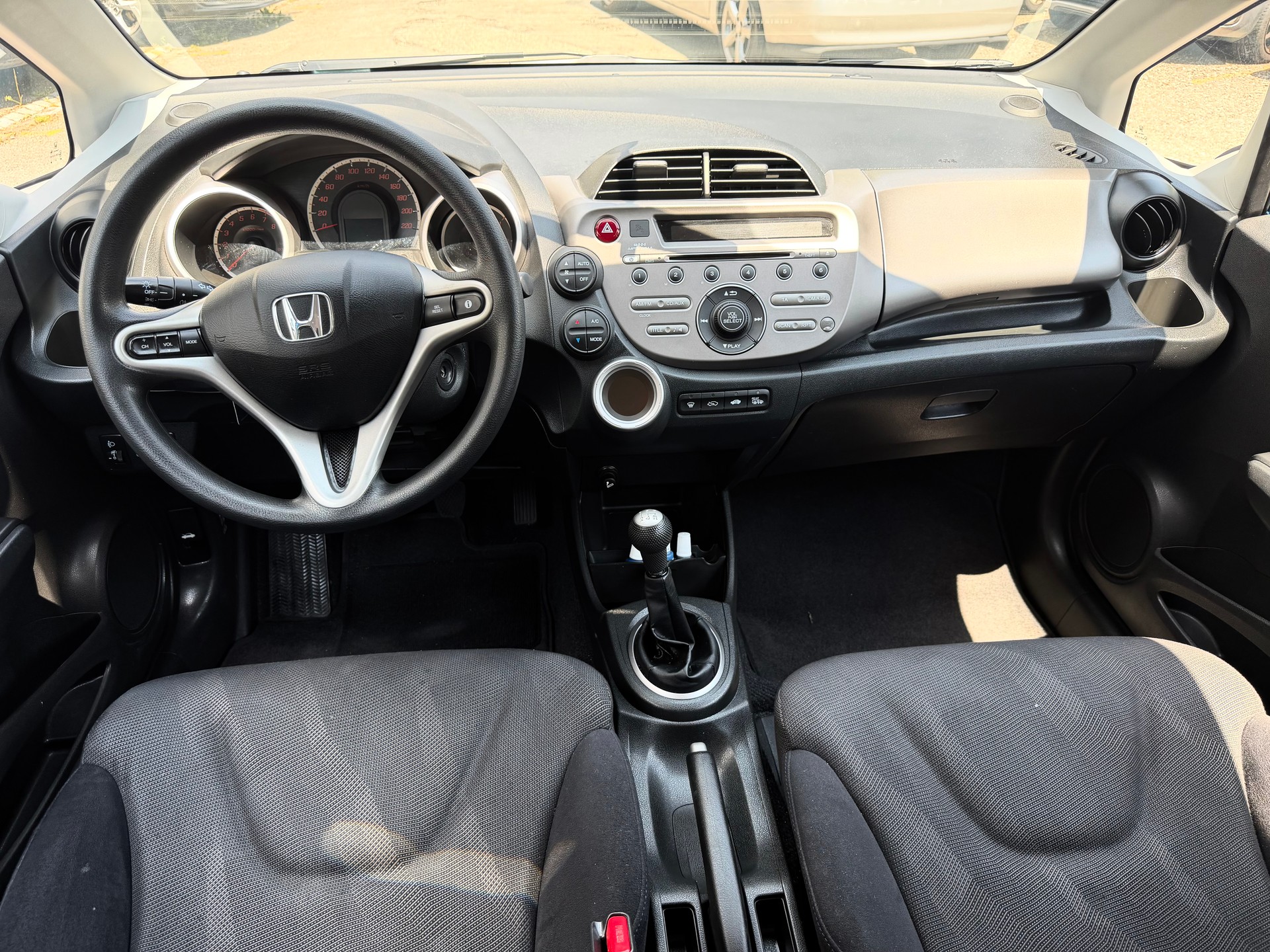 HONDA Jazz 1.4i Elegance-image-9