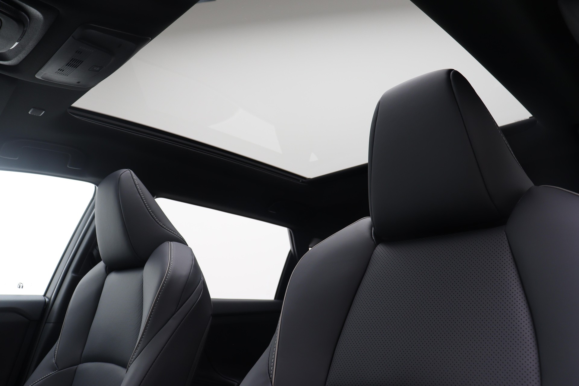 TOYOTA New bZ4X Premium AWD 2026-image-13