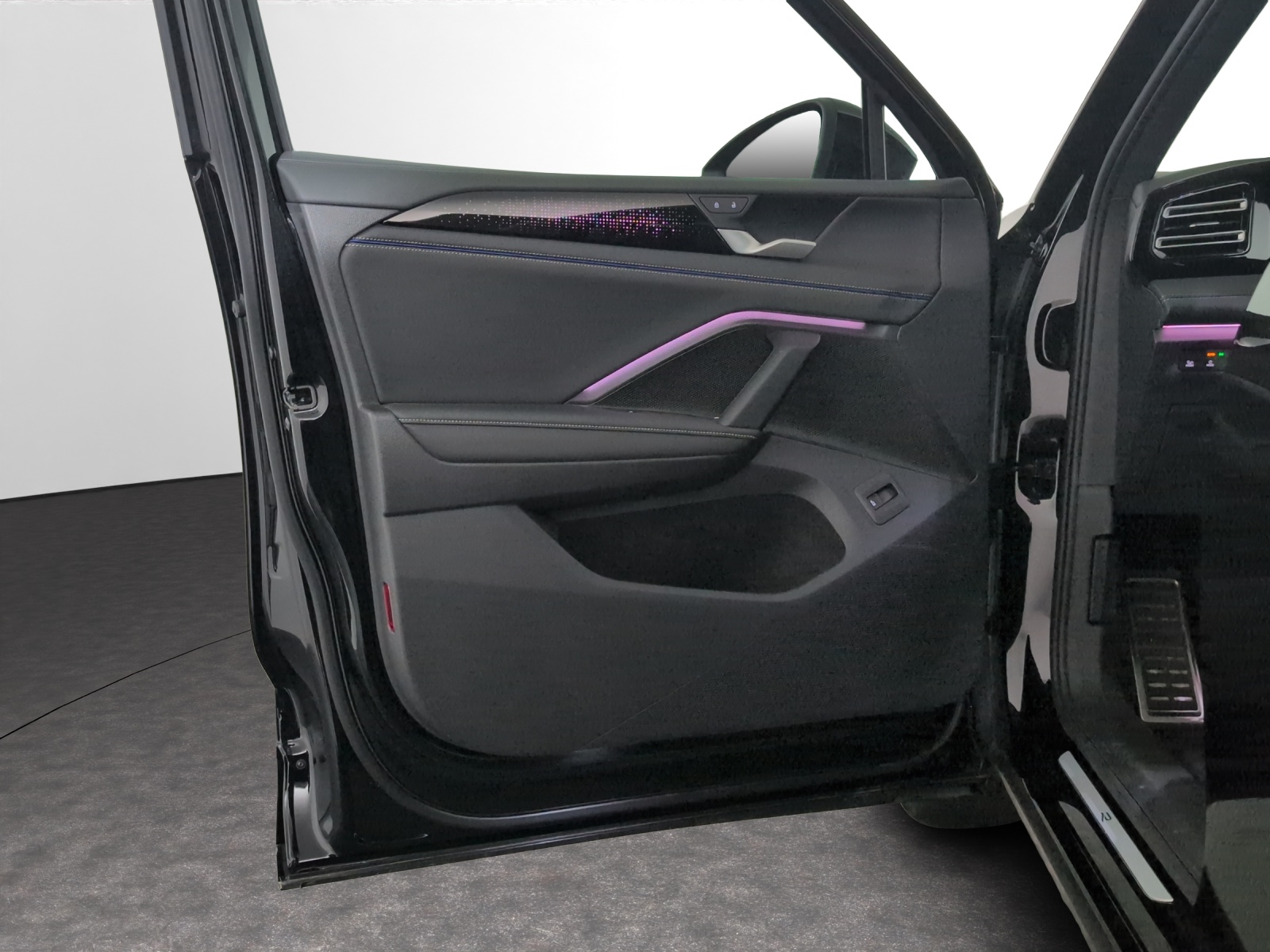 VW Tiguan 2.0 TSI United DSG 4Motion-image-14