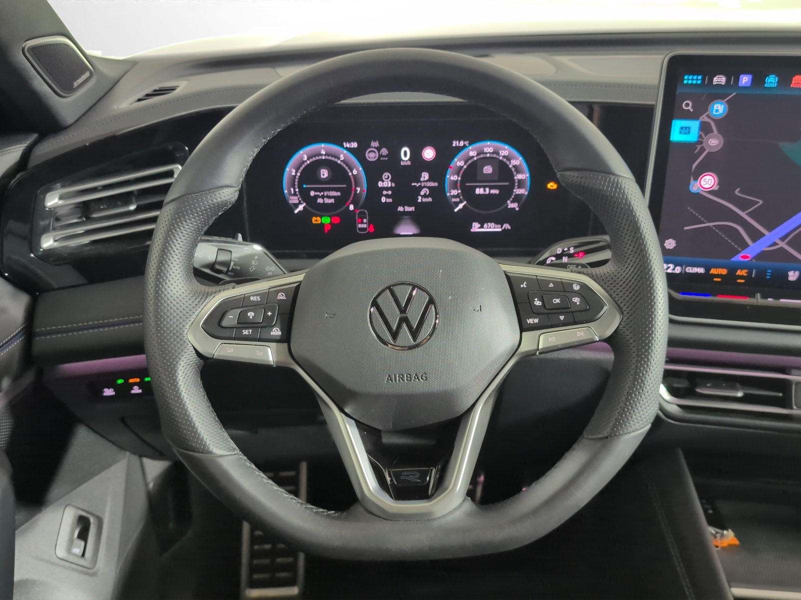 VW Tiguan 2.0 TSI United DSG 4Motion-image-11