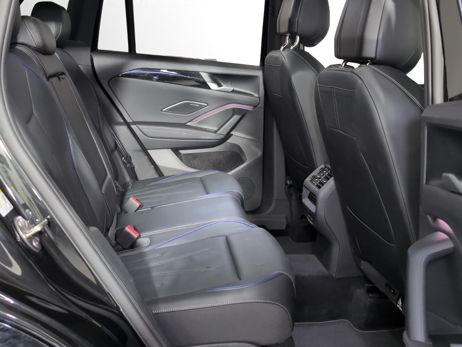 VW Tiguan 2.0 TSI United DSG 4Motion-image-8