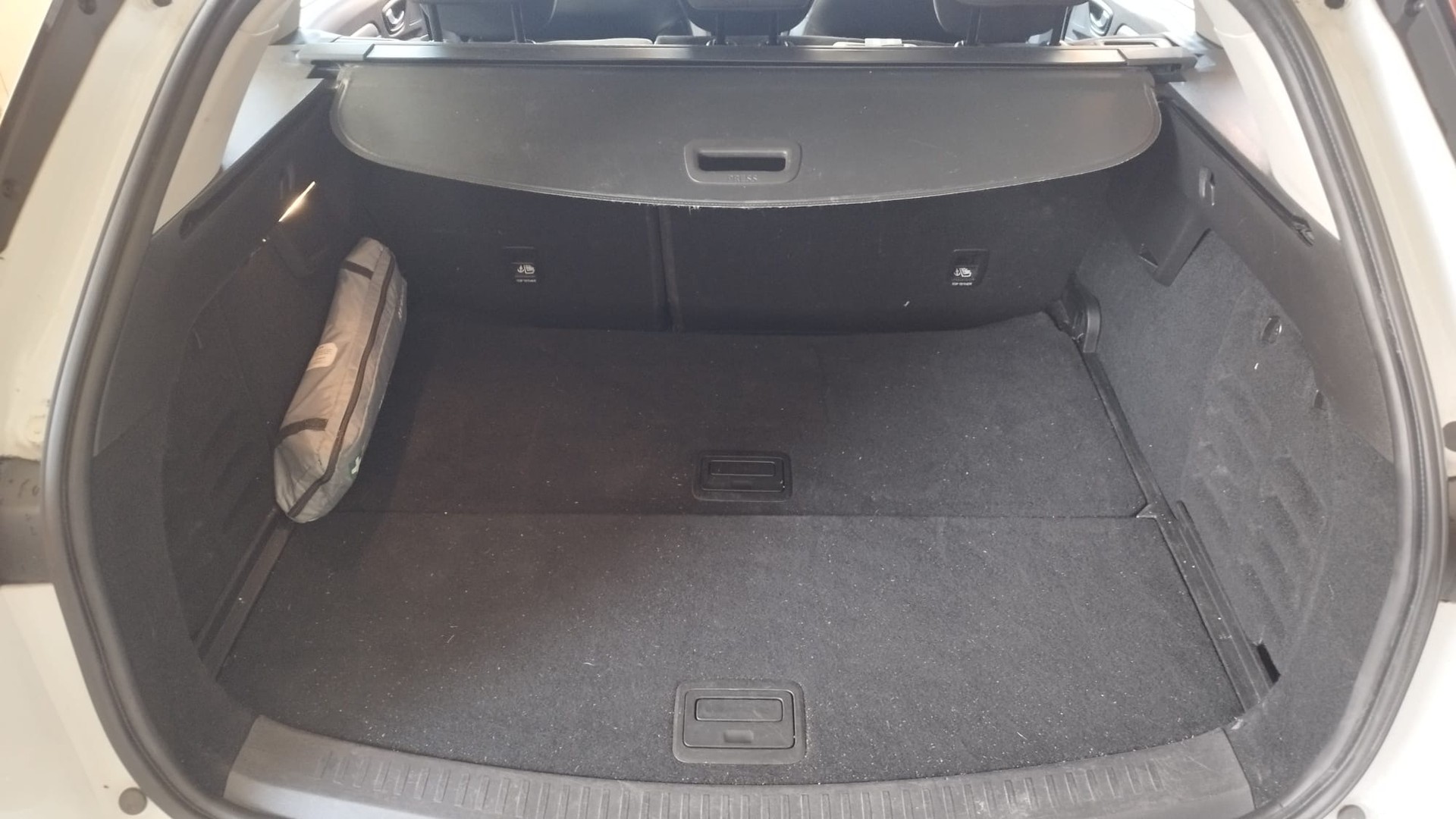 RENAULT Mégane Grandtour 1.5 dCi Business EDC-image-14