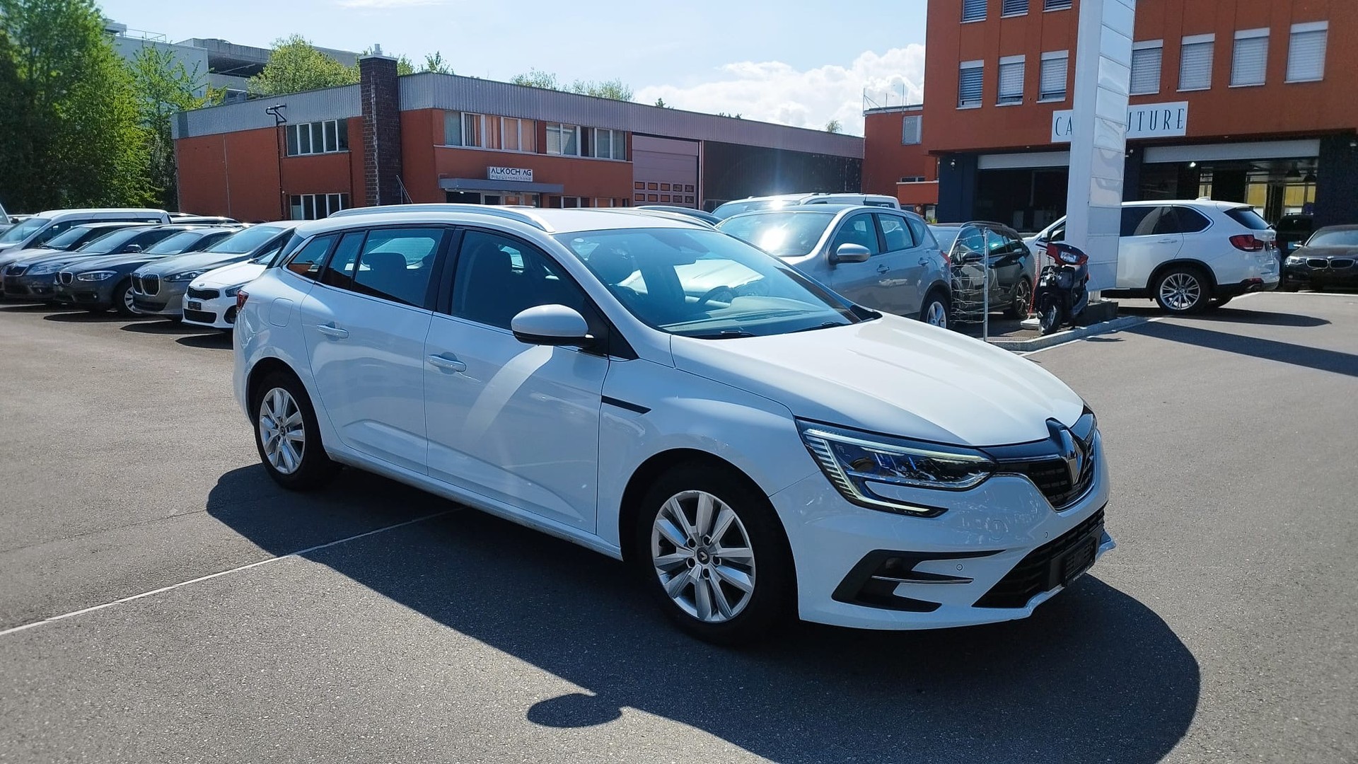 RENAULT Mégane Grandtour 1.5 dCi Business EDC-image-3