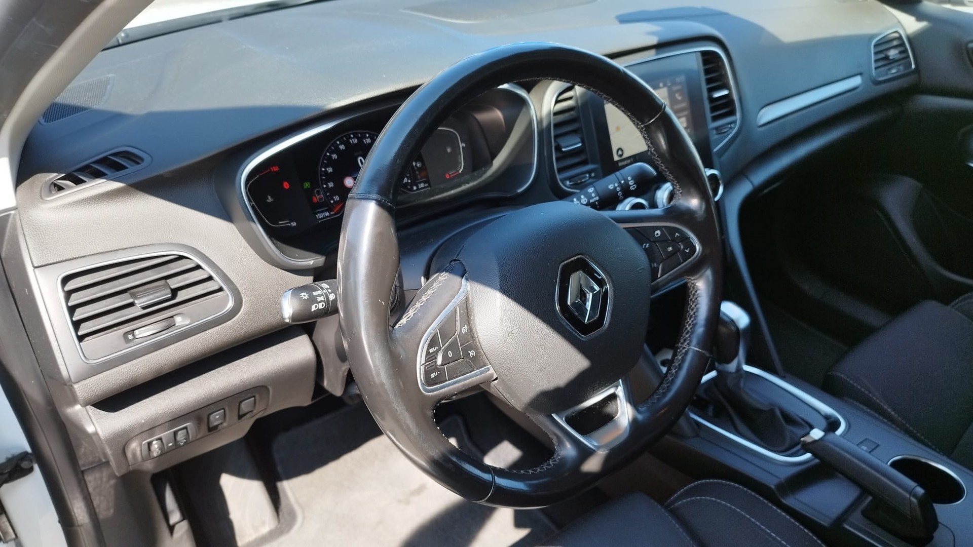 RENAULT Mégane Grandtour 1.5 dCi Business EDC-image-12
