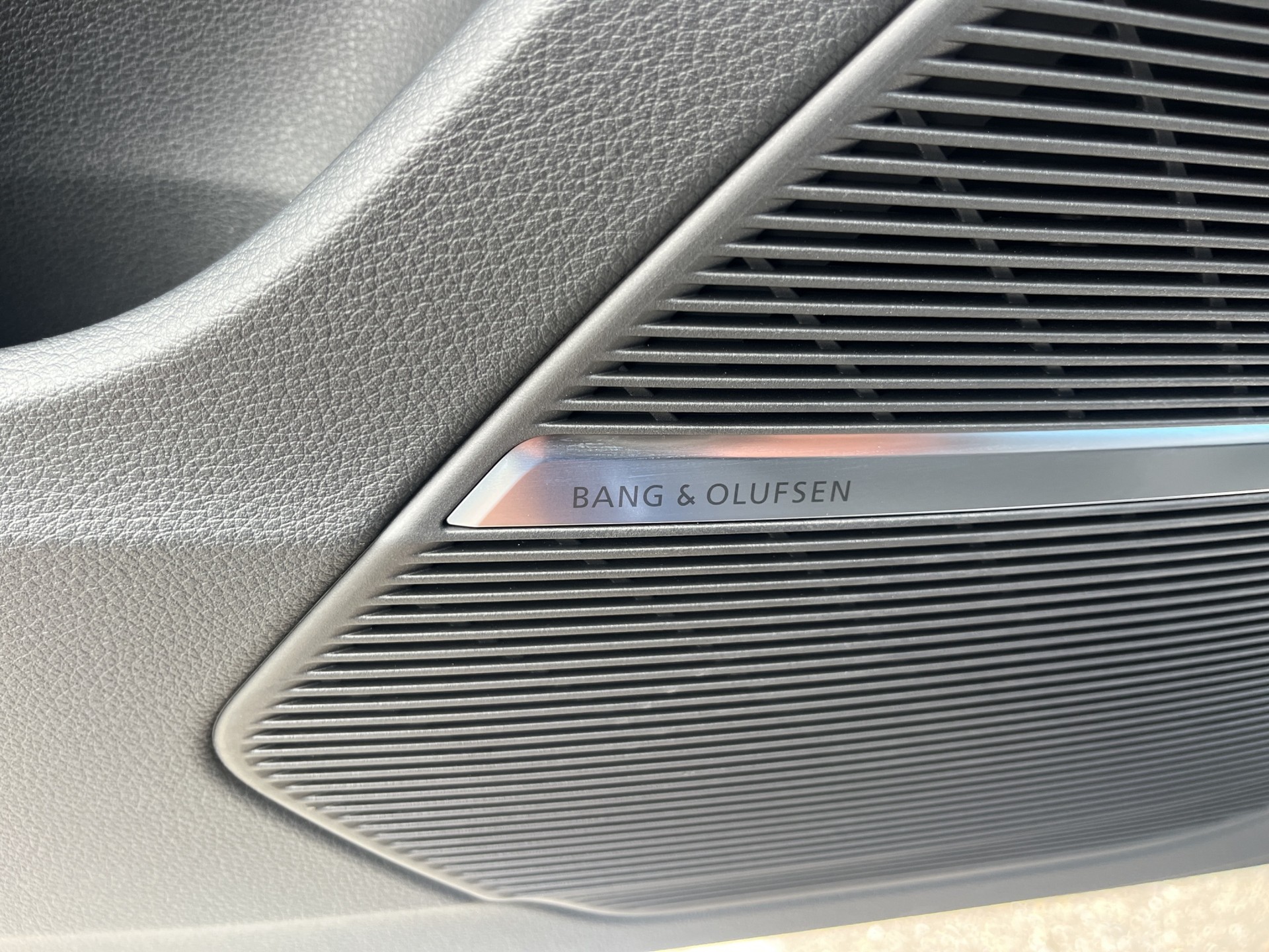AUDI Q7 SUV TFSI quattro 250 kW S line tiptronic*7-Plätzer, AHK, S-Sportsitze PLUS, Panodach, Standheizung, (5-Jahre Garantie)-image-15